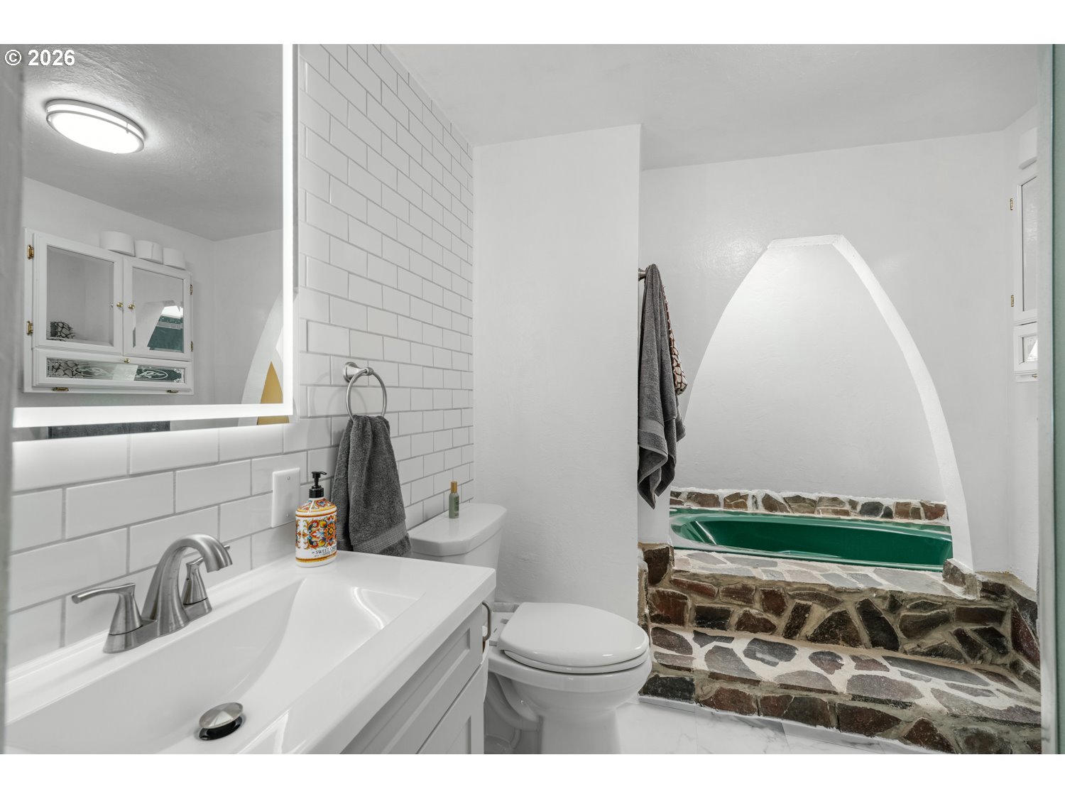 1381 Oak Hill Rd Property Photo 16