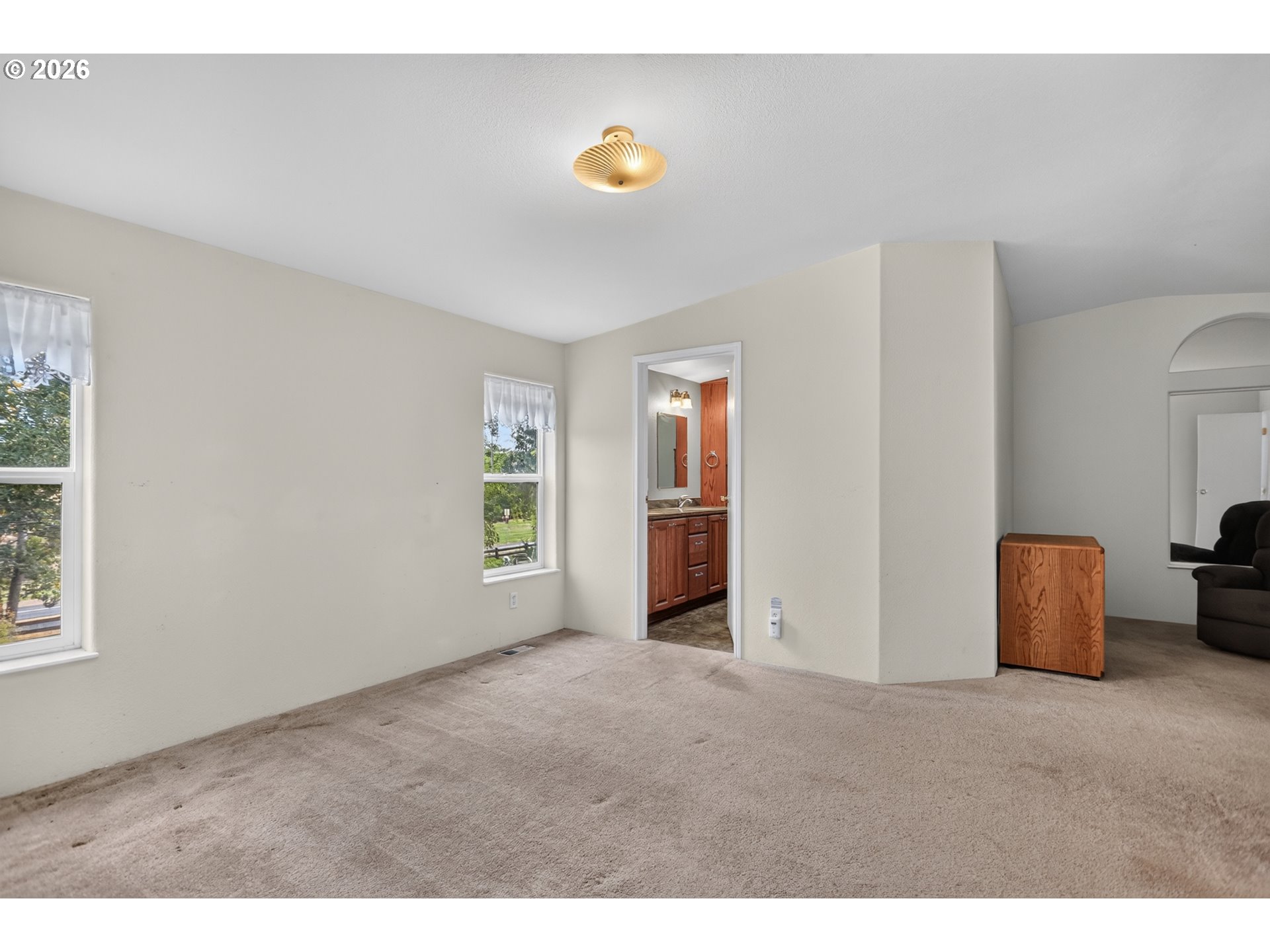 702 Main St Property Photo 16