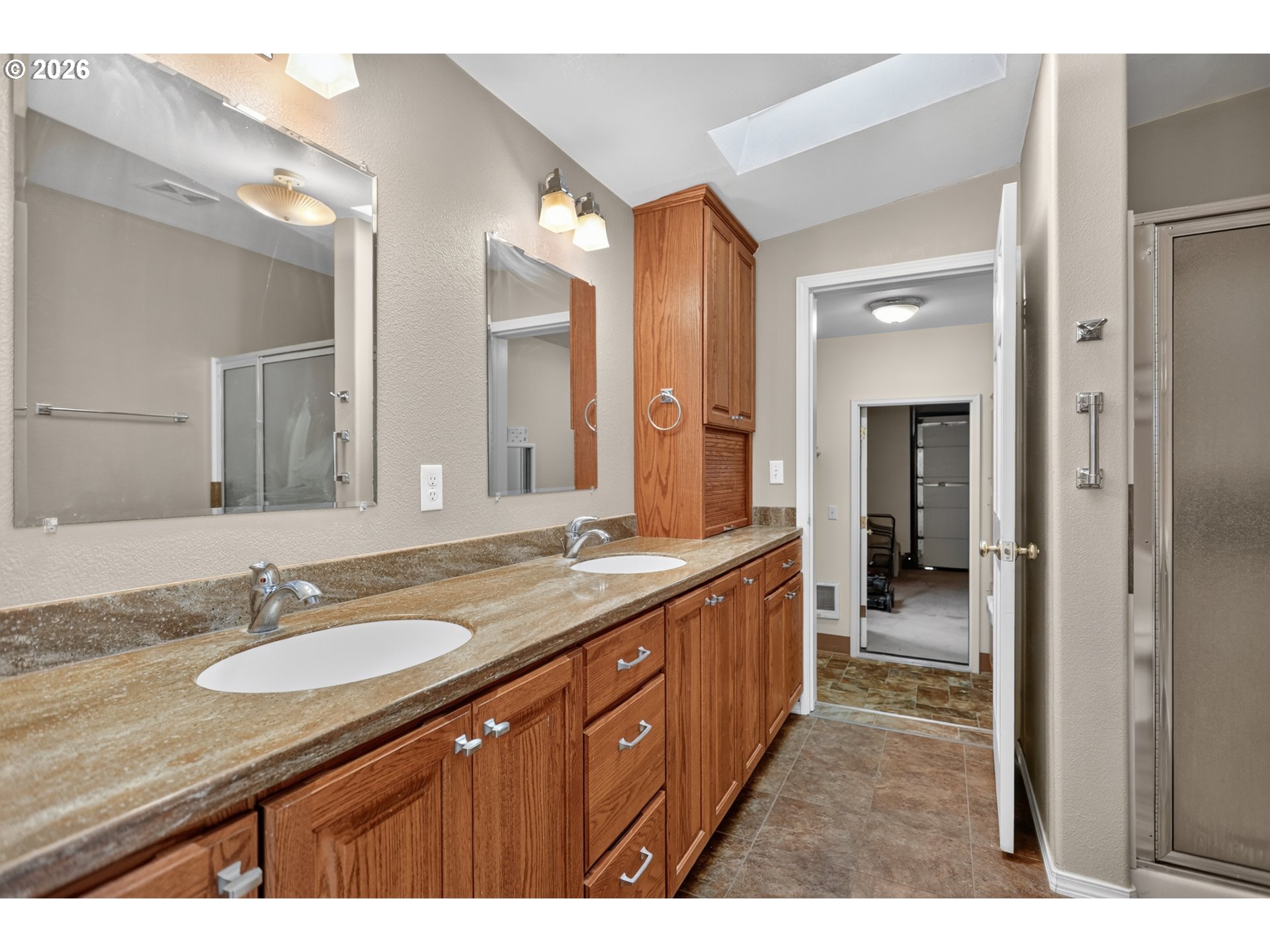702 Main St Property Photo 17