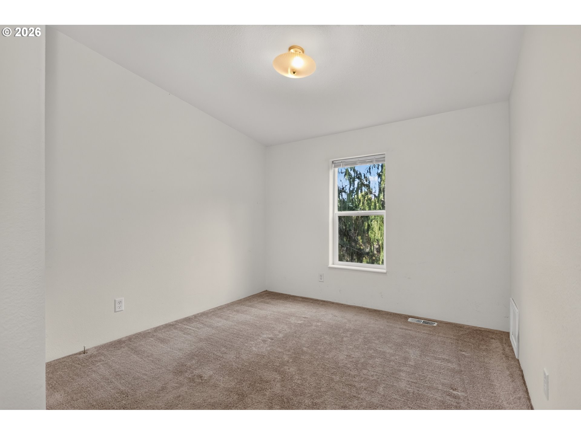 702 Main St Property Photo 27