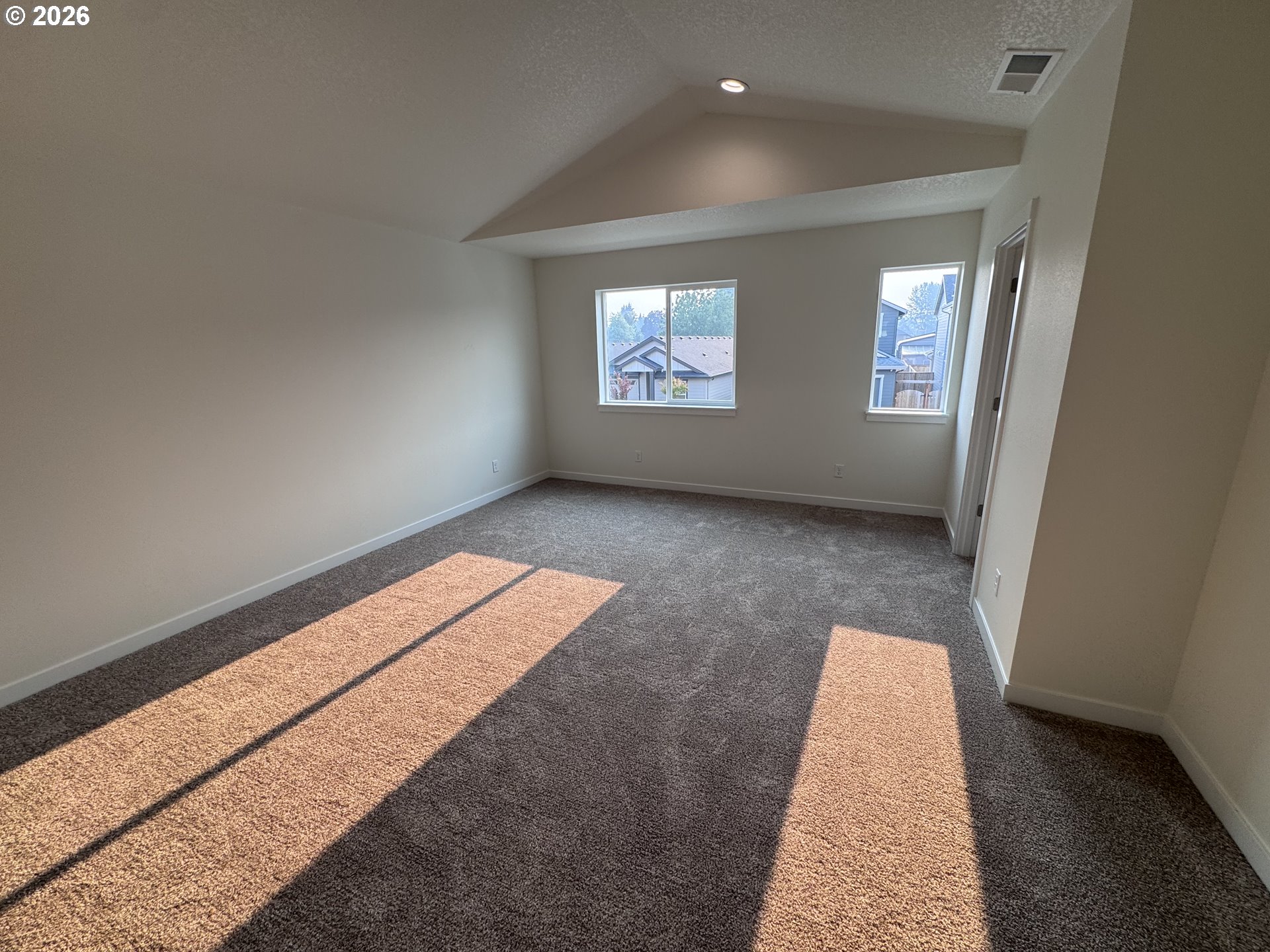 360 Se Shetterly Dr Property Photo 10