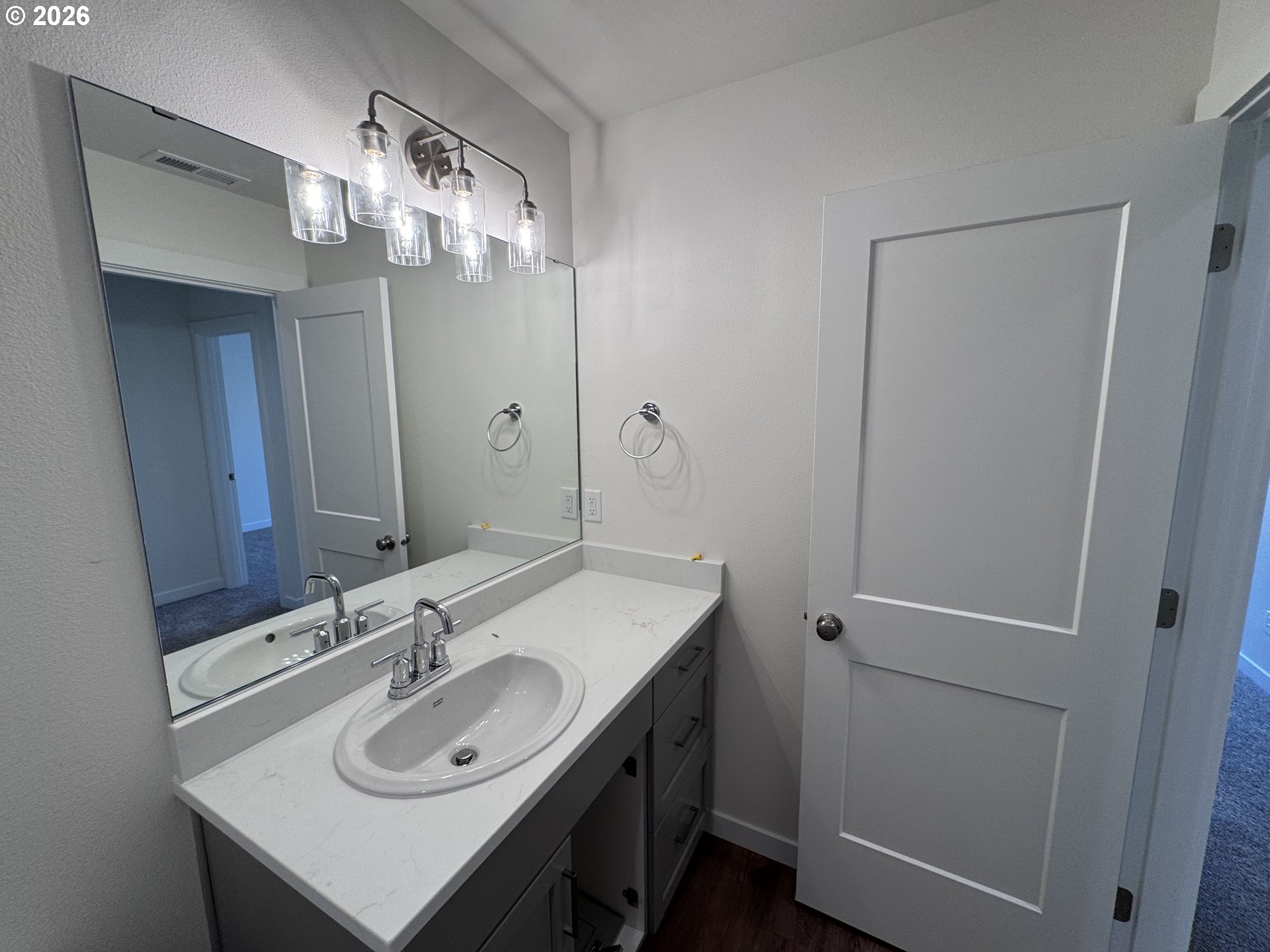 360 Se Shetterly Dr Property Photo 18