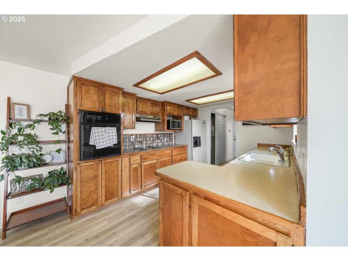 1375 Anthony Ave Property Photo 12