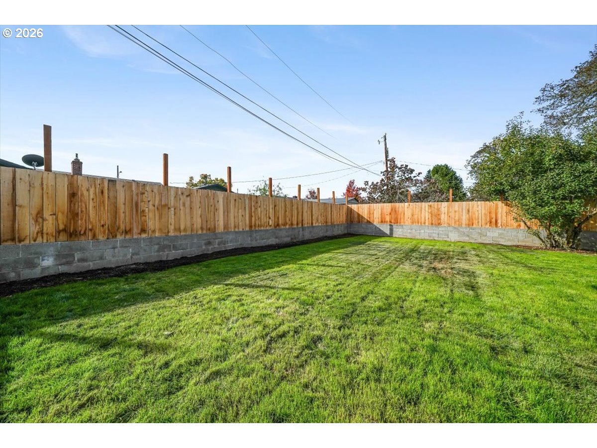 1375 Anthony Ave Property Photo 30