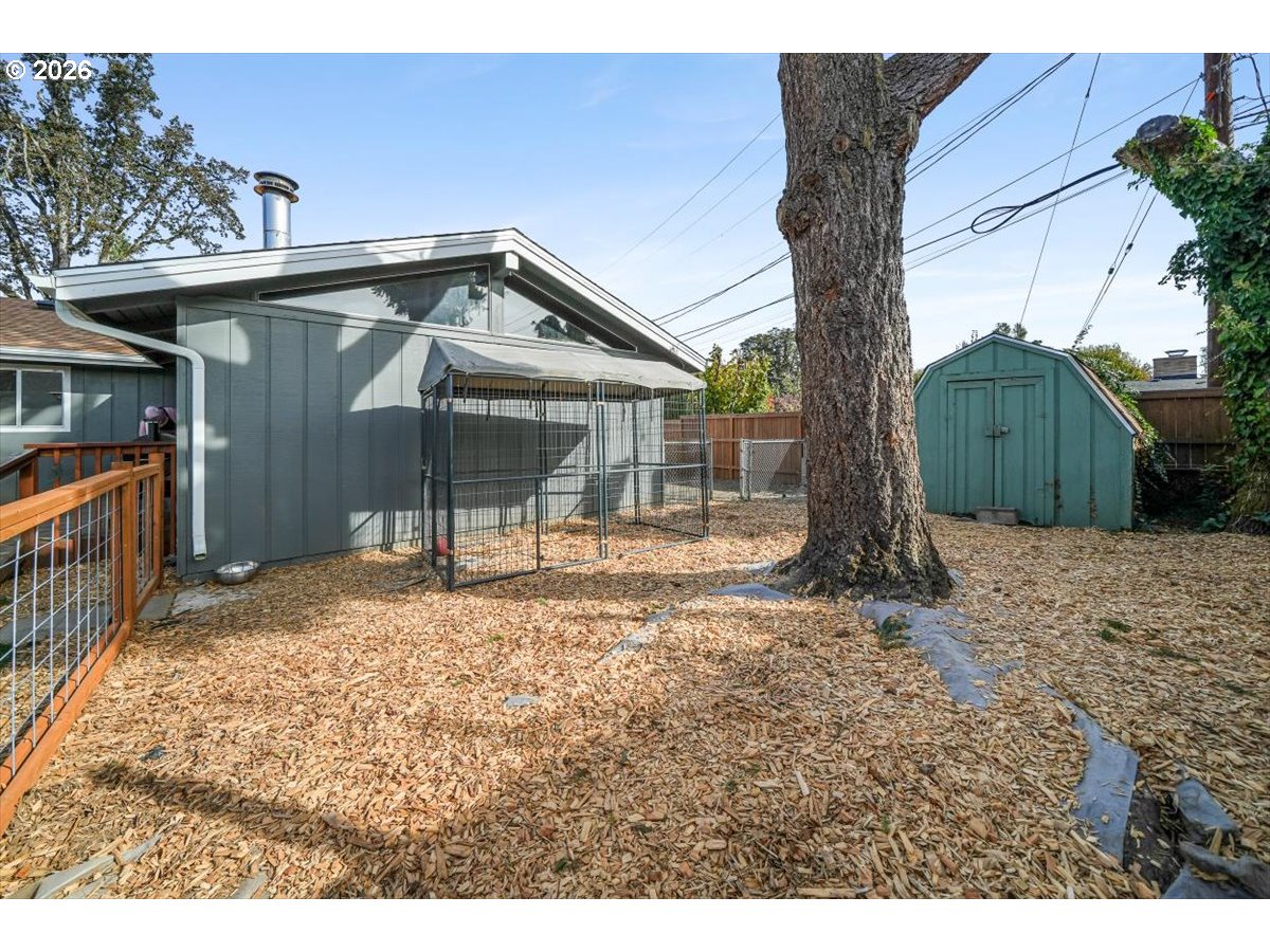 1375 Anthony Ave Property Photo 33