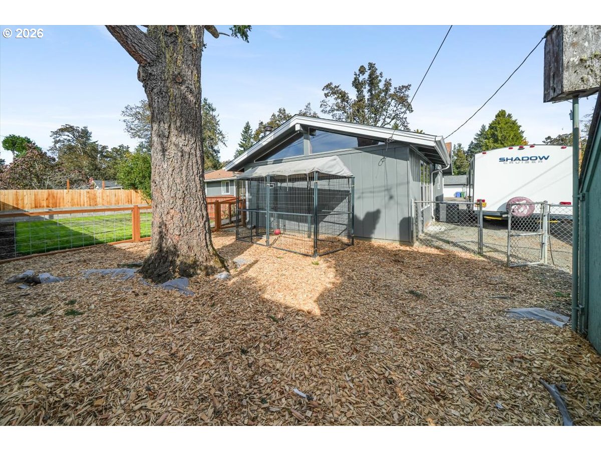 1375 Anthony Ave Property Photo 34