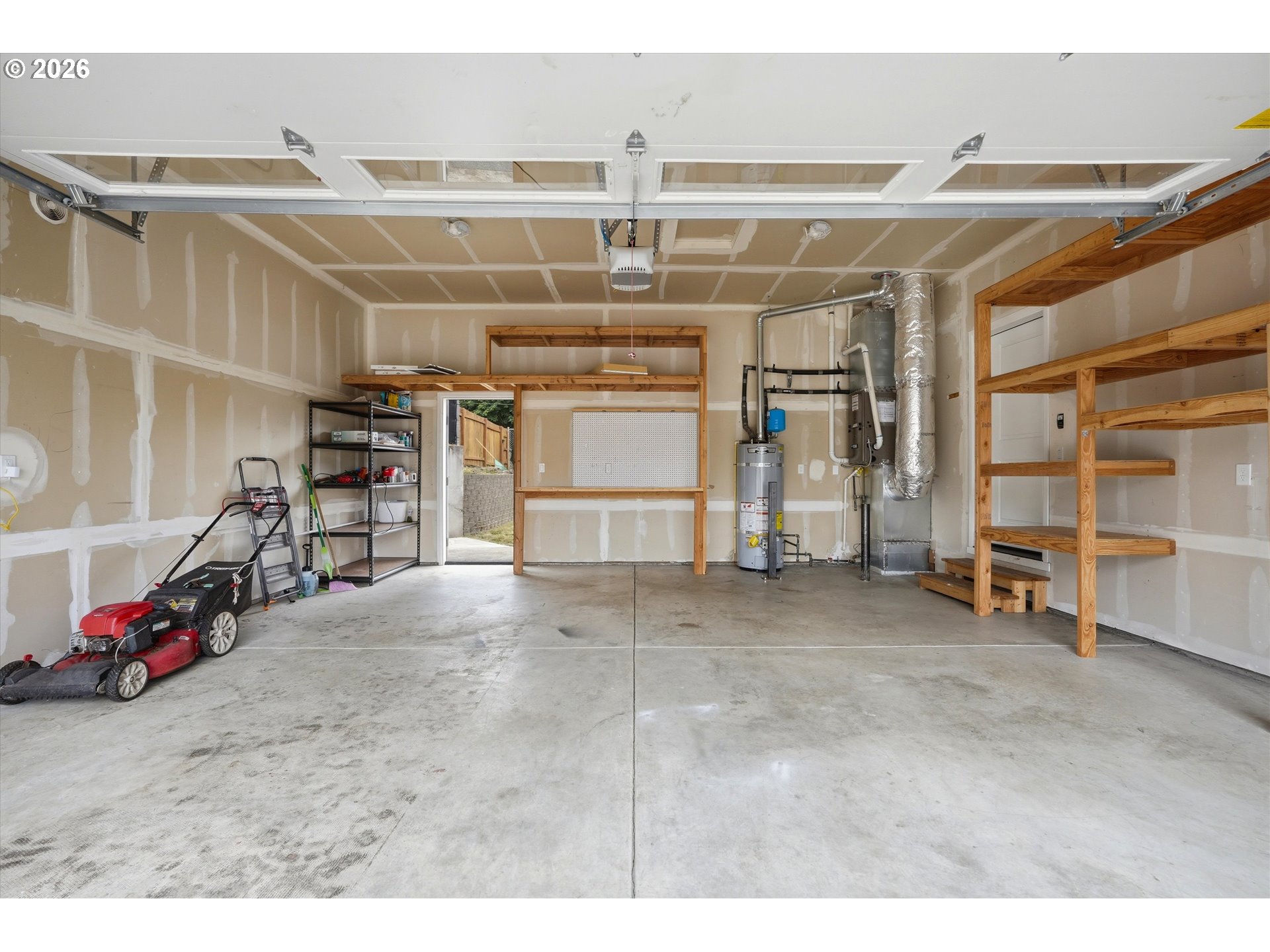 688 Lakeview Dr Property Photo 32