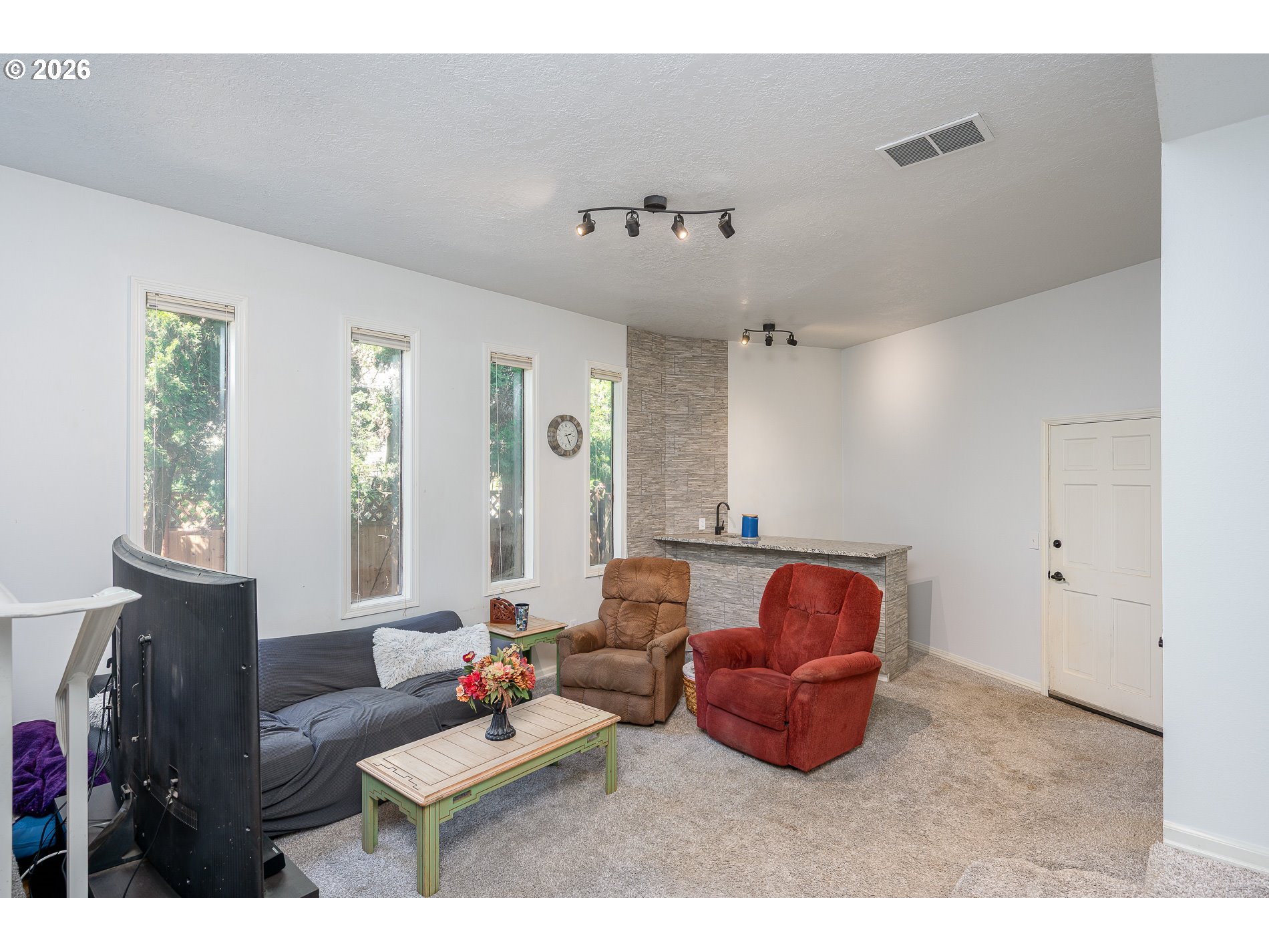6031 Se Aldercrest Rd Property Photo 14