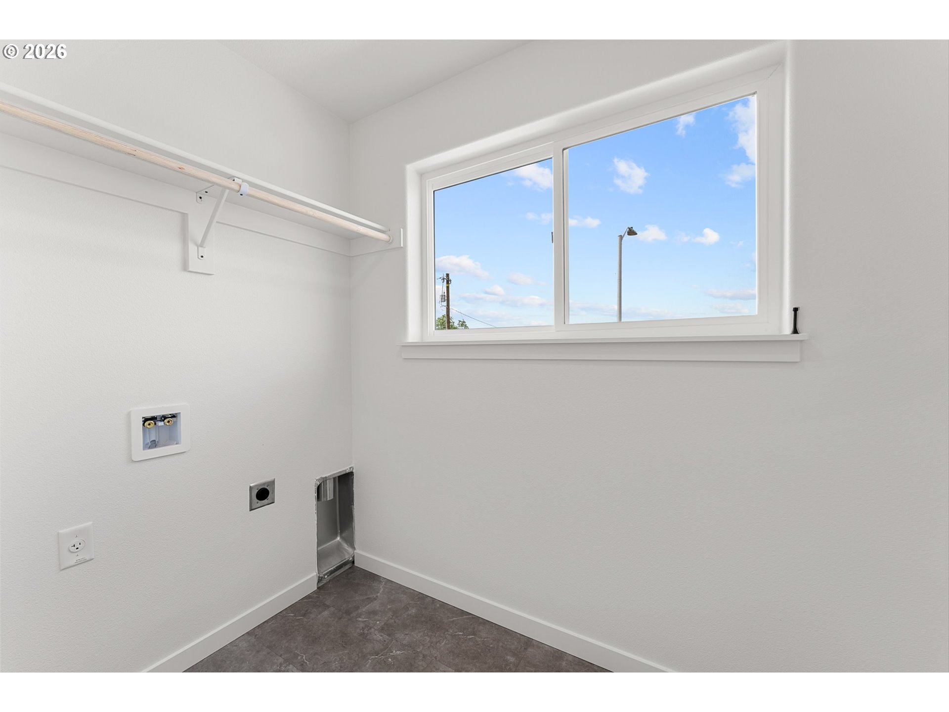 1584 Brown St Property Photo 17