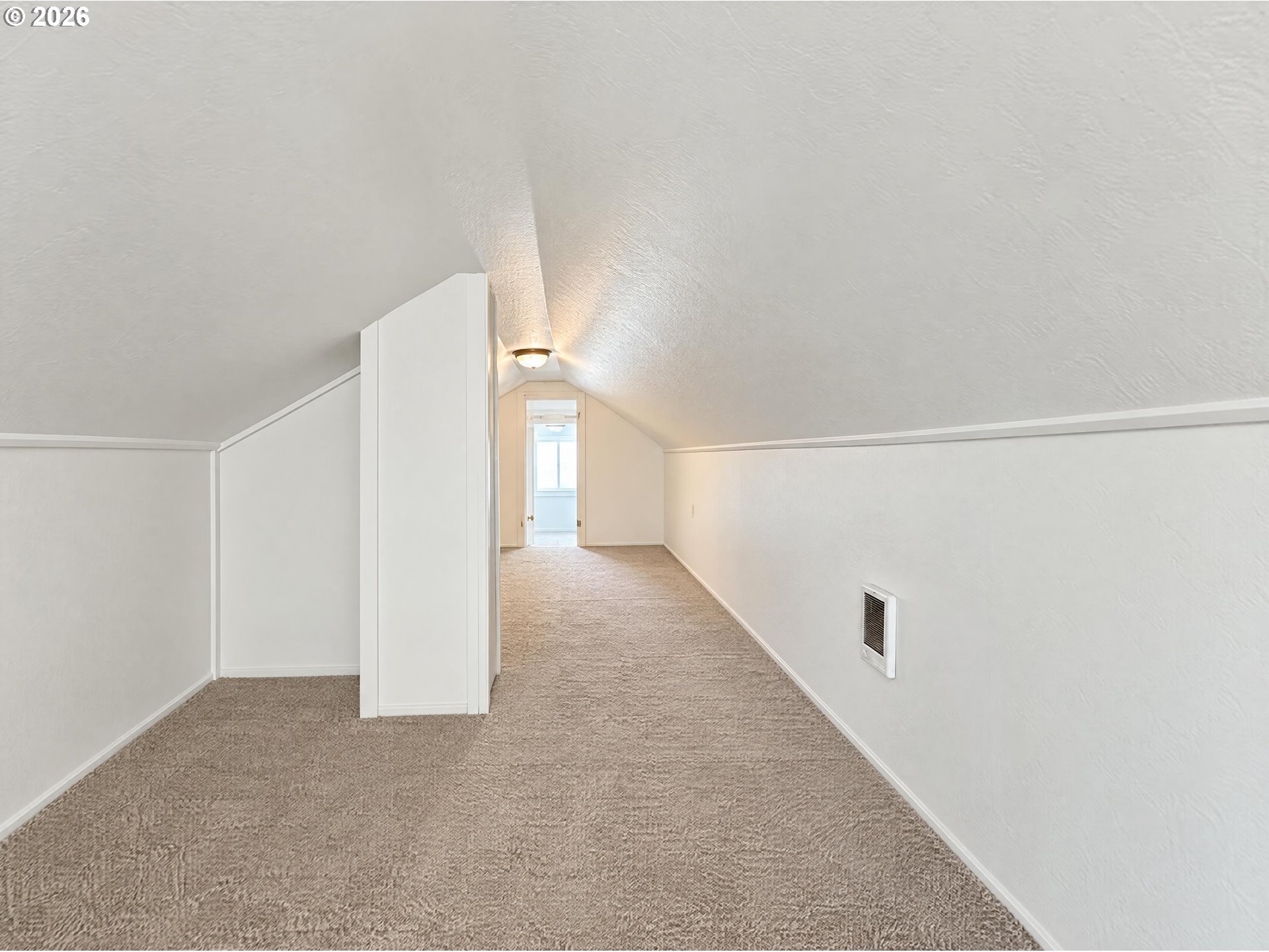 1341 N Clark St Property Photo 17