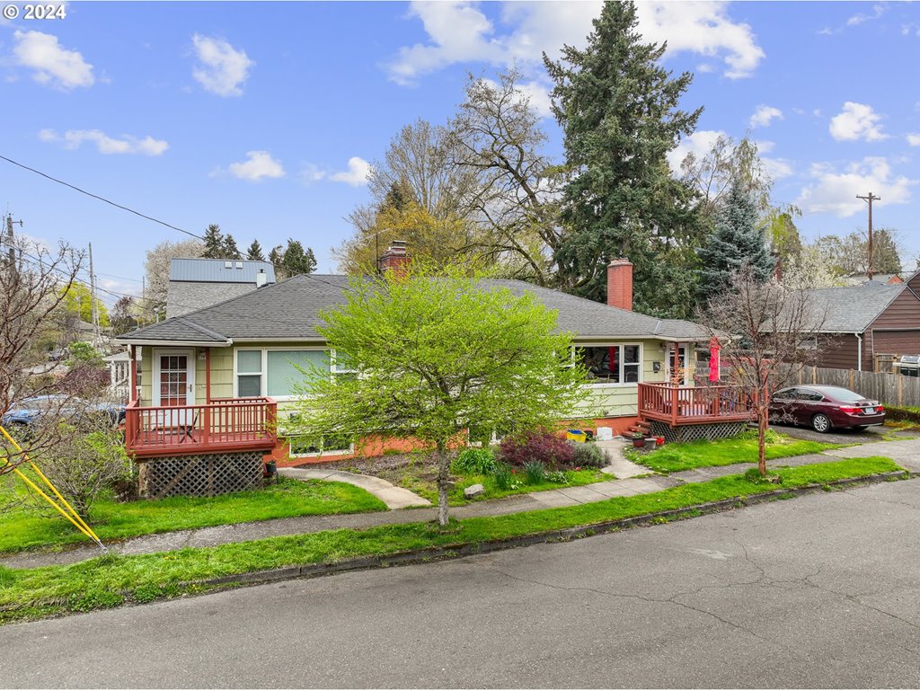 5105 5109 Se Tibbetts St Property Photo 1