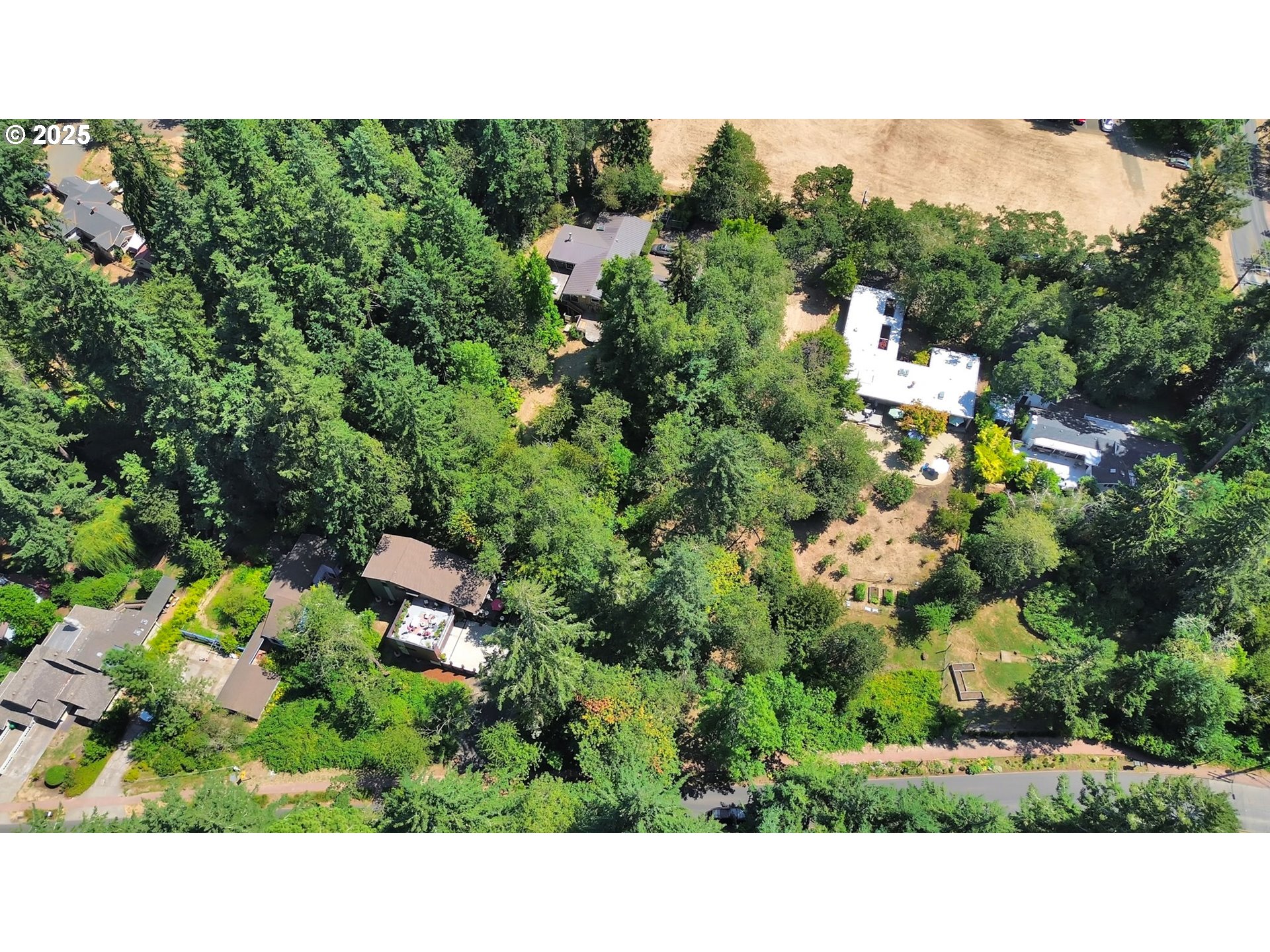 2 Storey Blvd Property Photo 15