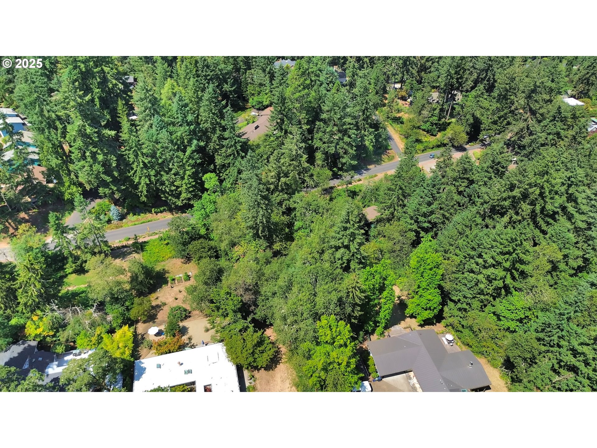 2 Storey Blvd Property Photo 17