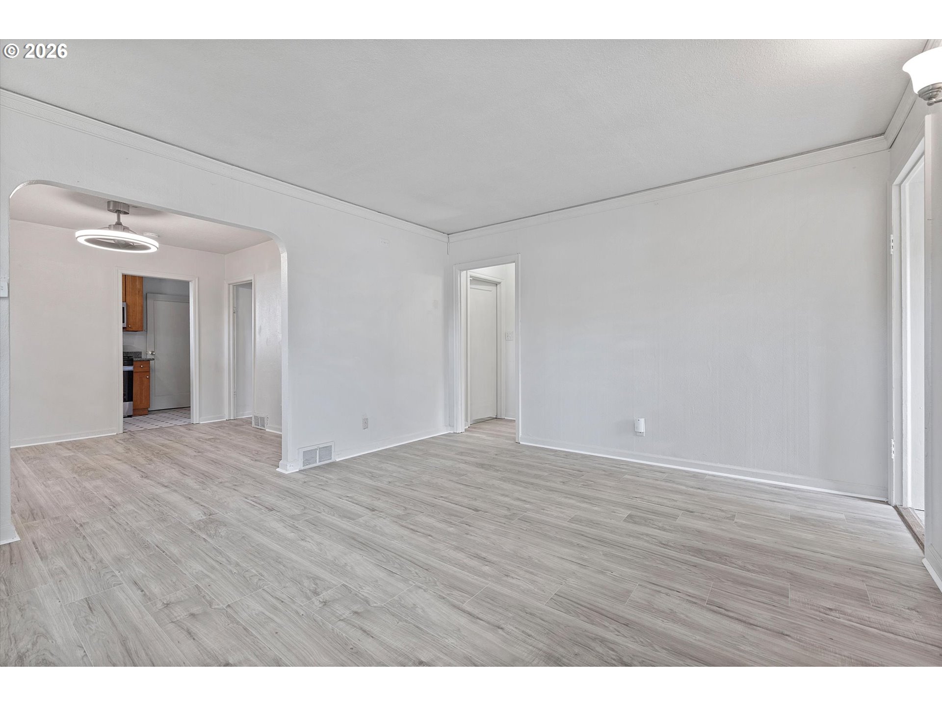 8305 Se Rhone St Property Photo 7