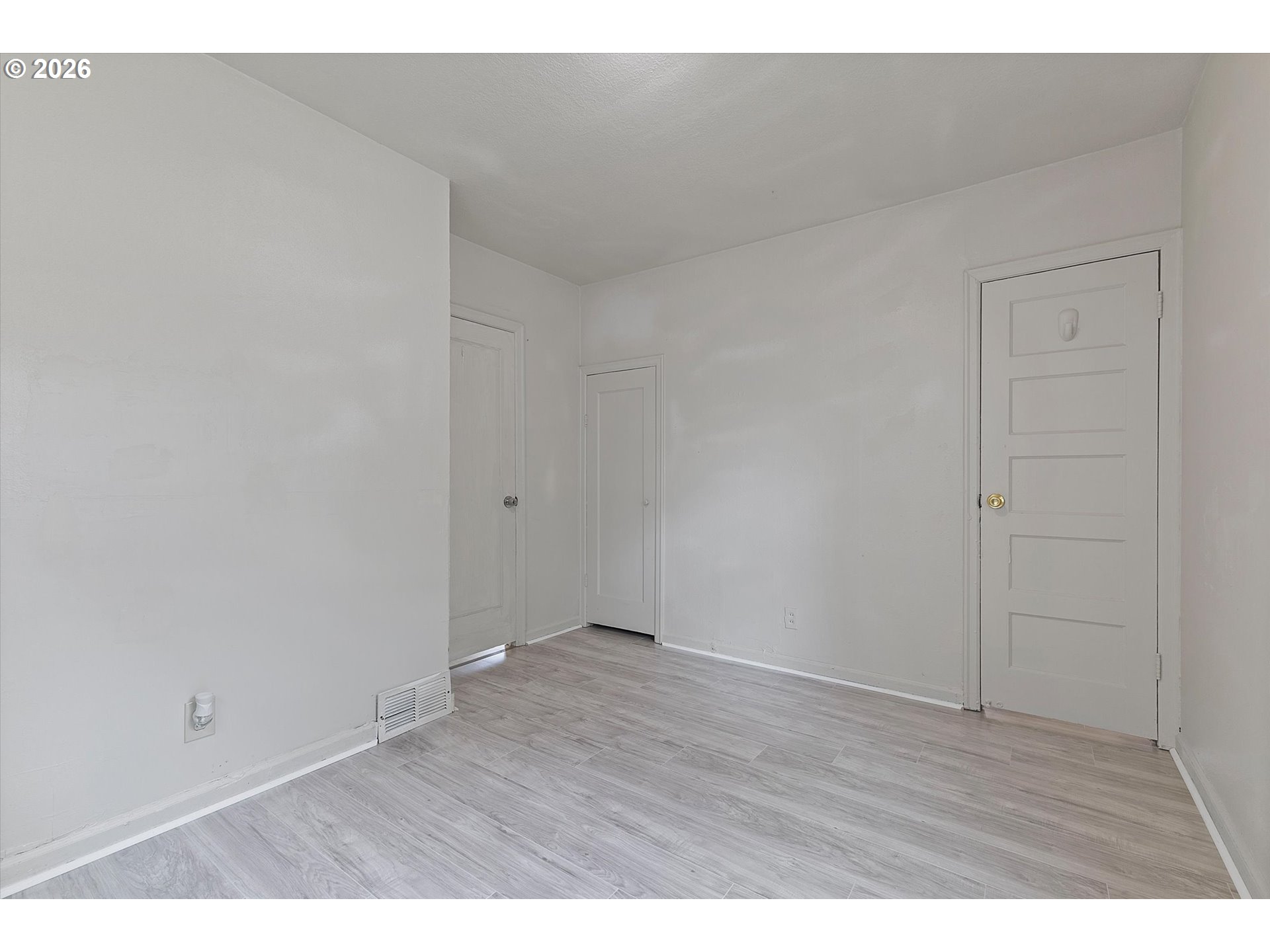 8305 Se Rhone St Property Photo 14