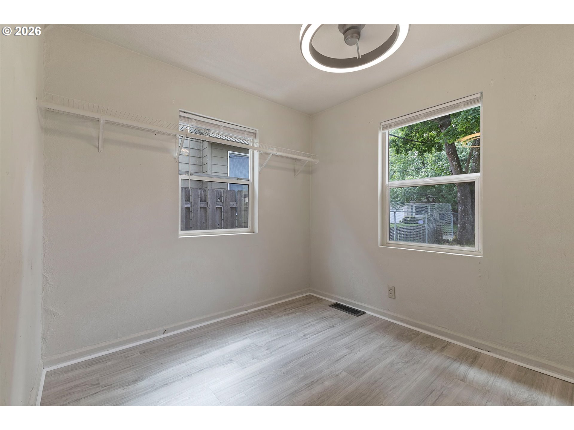 8305 Se Rhone St Property Photo 16