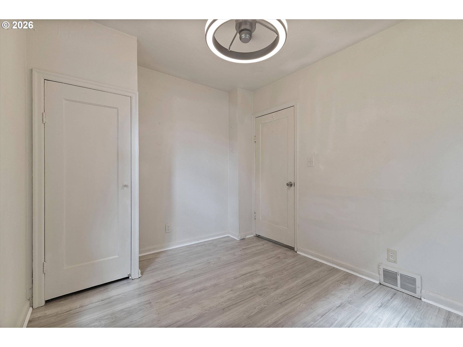8305 Se Rhone St Property Photo 17
