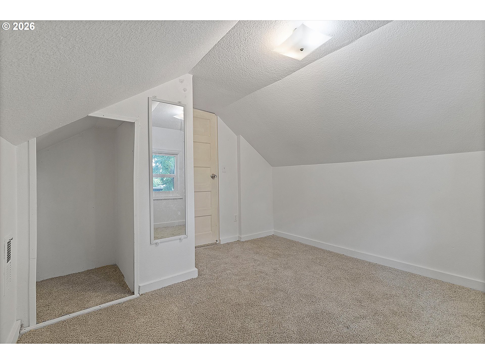 8305 Se Rhone St Property Photo 24