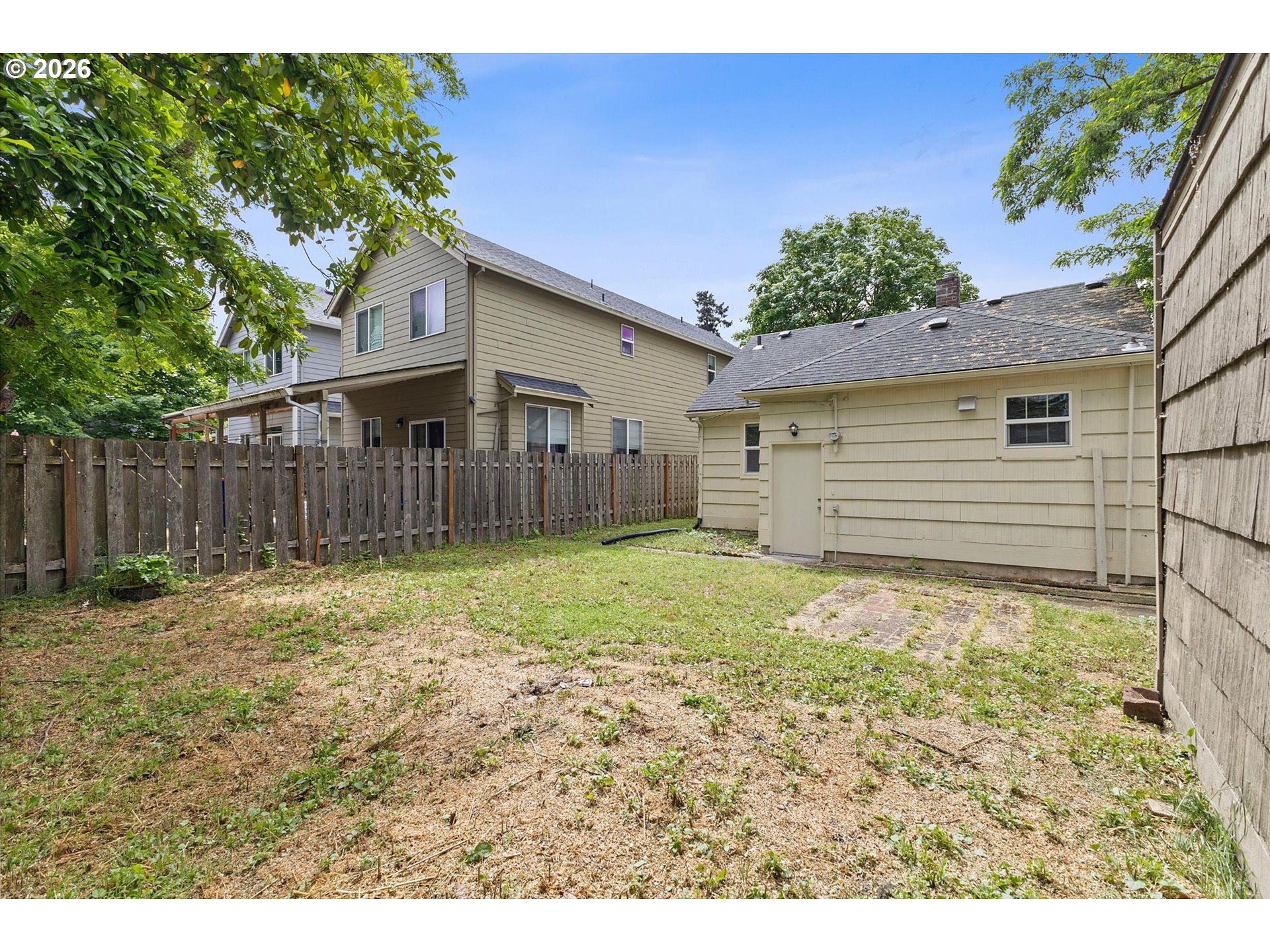 8305 Se Rhone St Property Photo 32