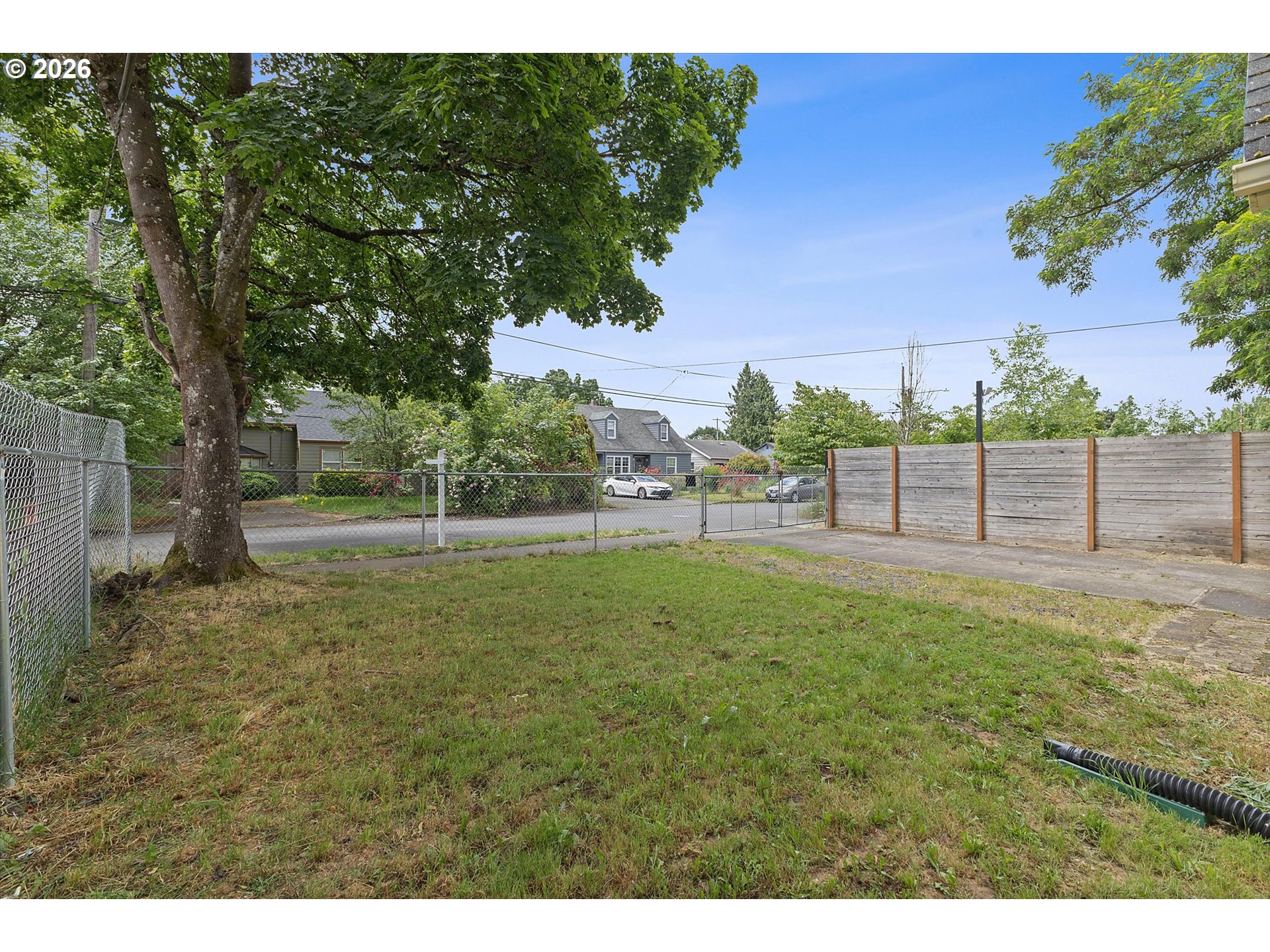 8305 Se Rhone St Property Photo 35