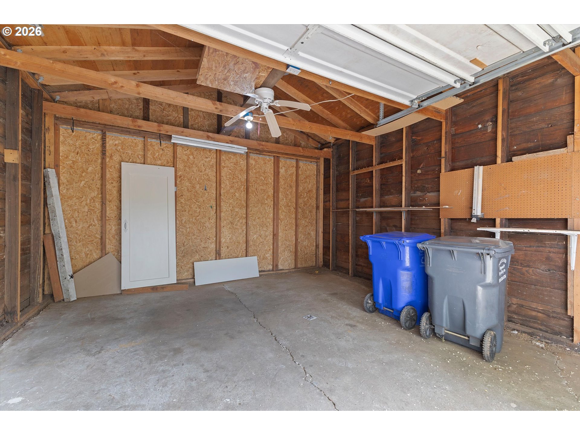 8305 Se Rhone St Property Photo 37
