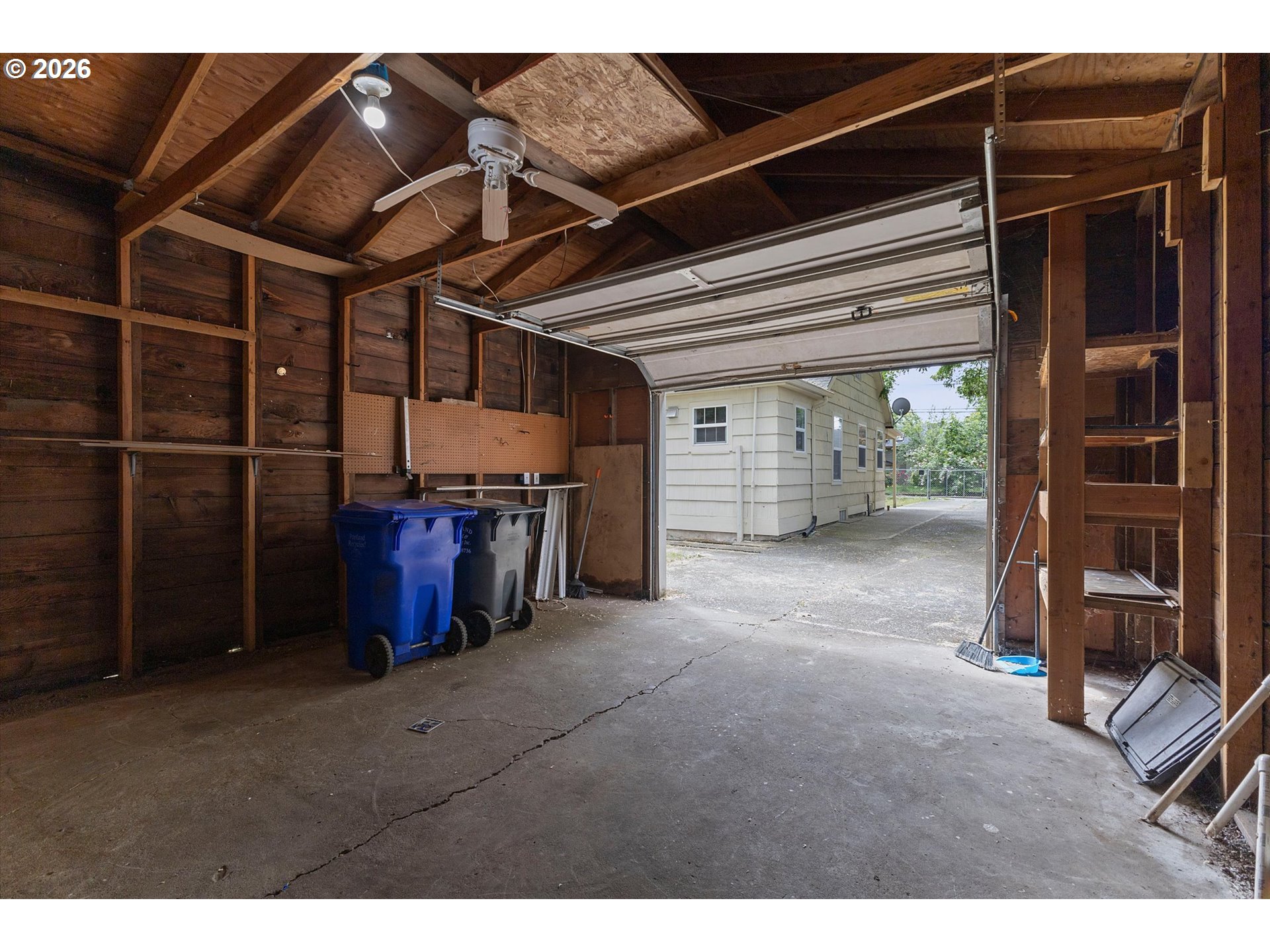 8305 Se Rhone St Property Photo 38