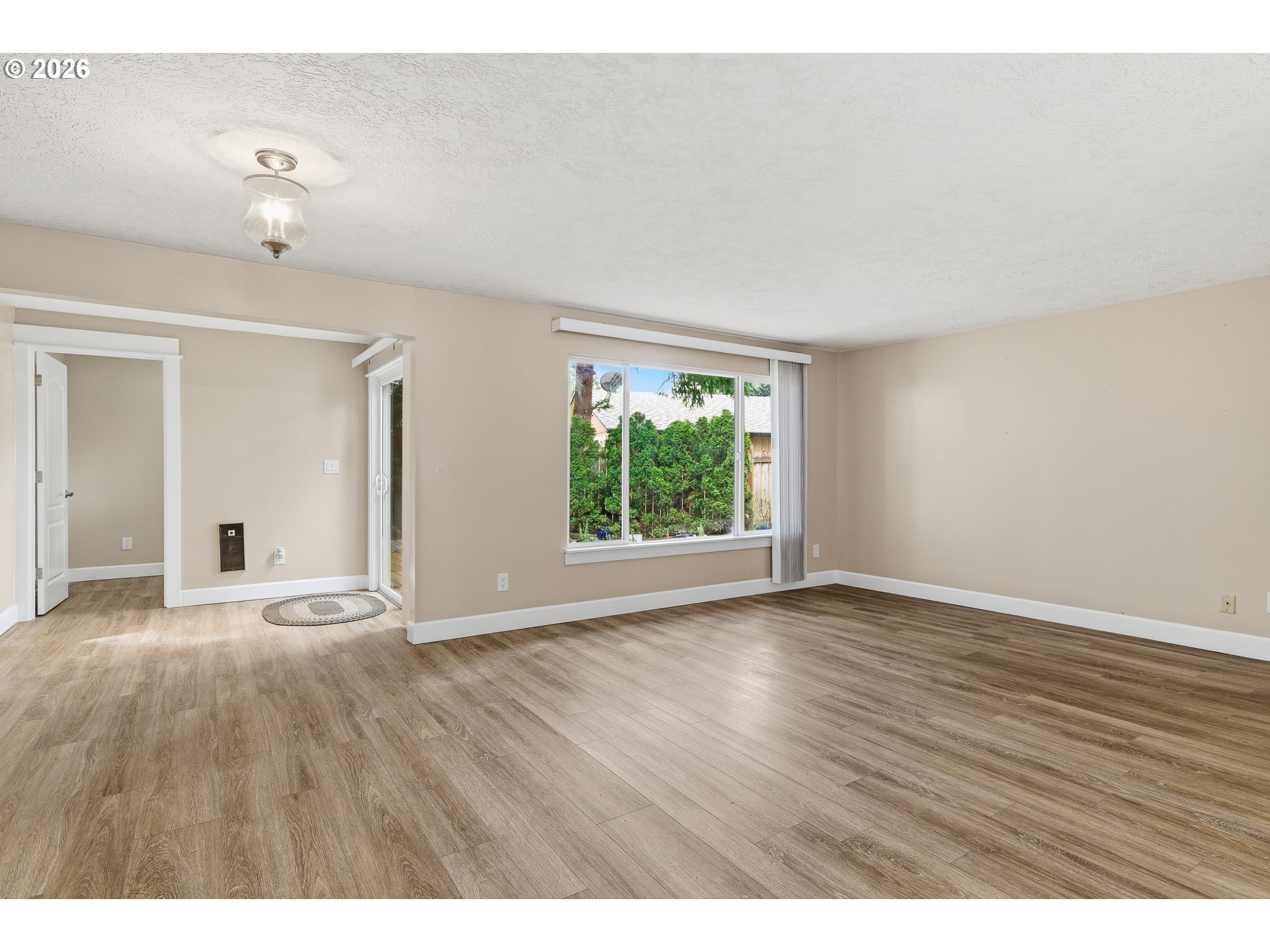 17840 Wolf Dr Property Photo 5