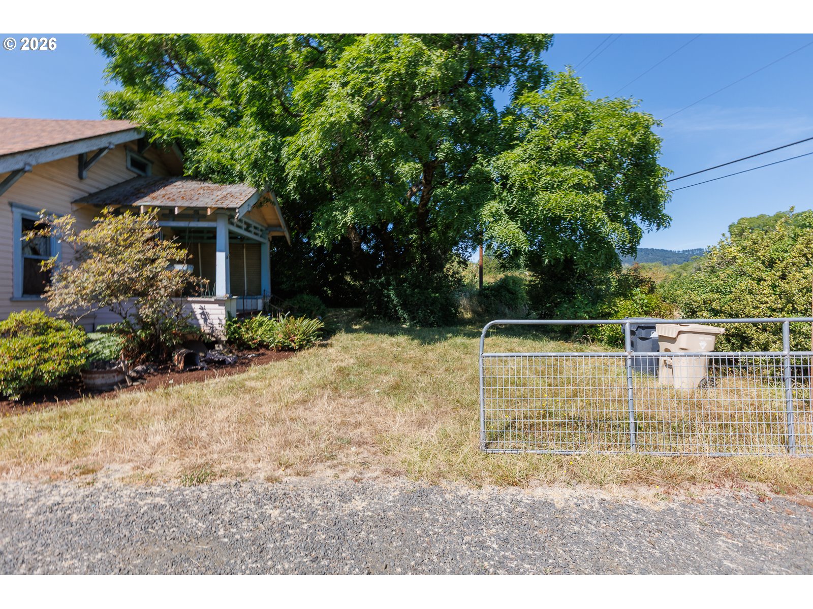 866 Ne Granger Ave Property Photo 33