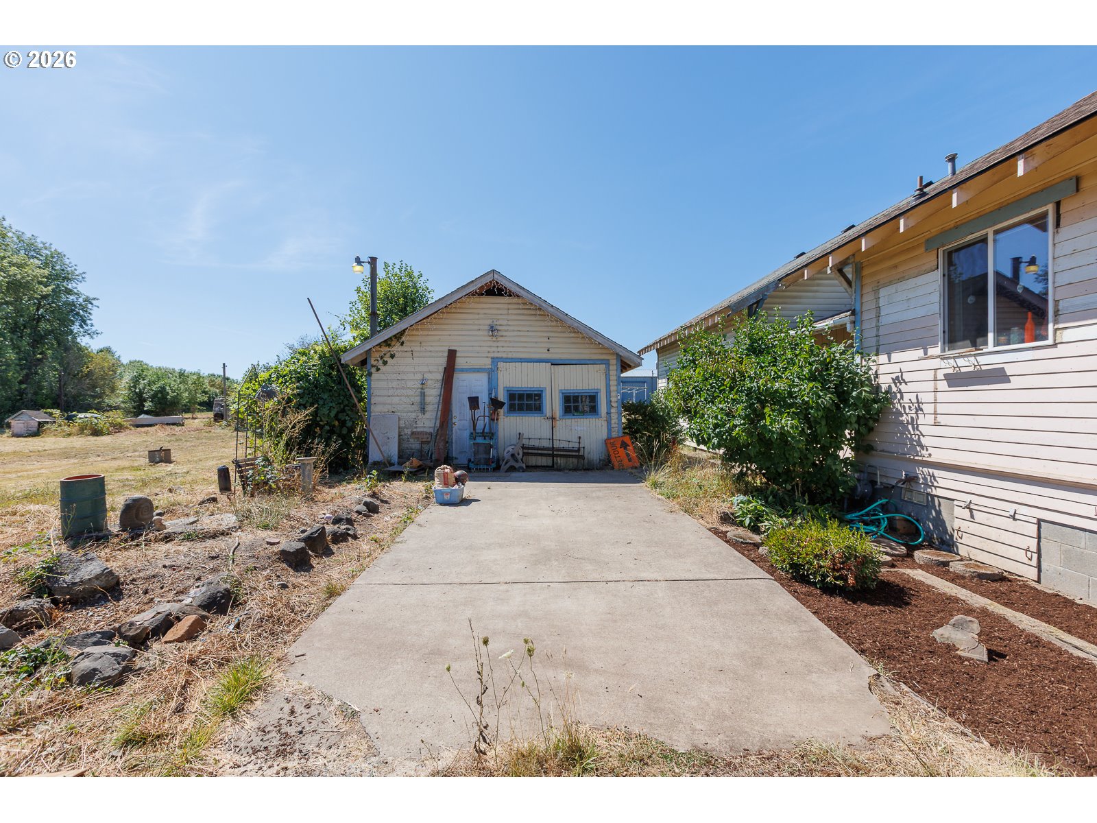 866 Ne Granger Ave Property Photo 35