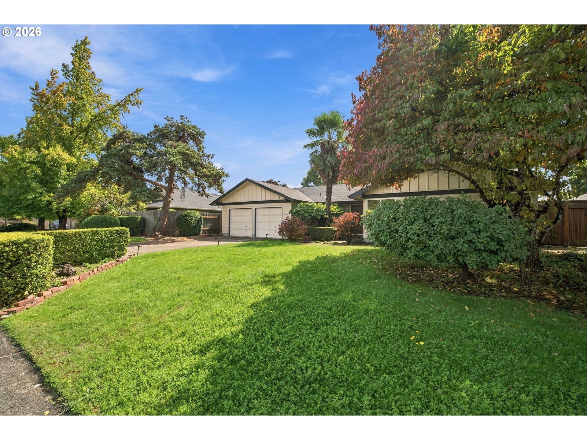 2466 Erin Way Property Photo 3