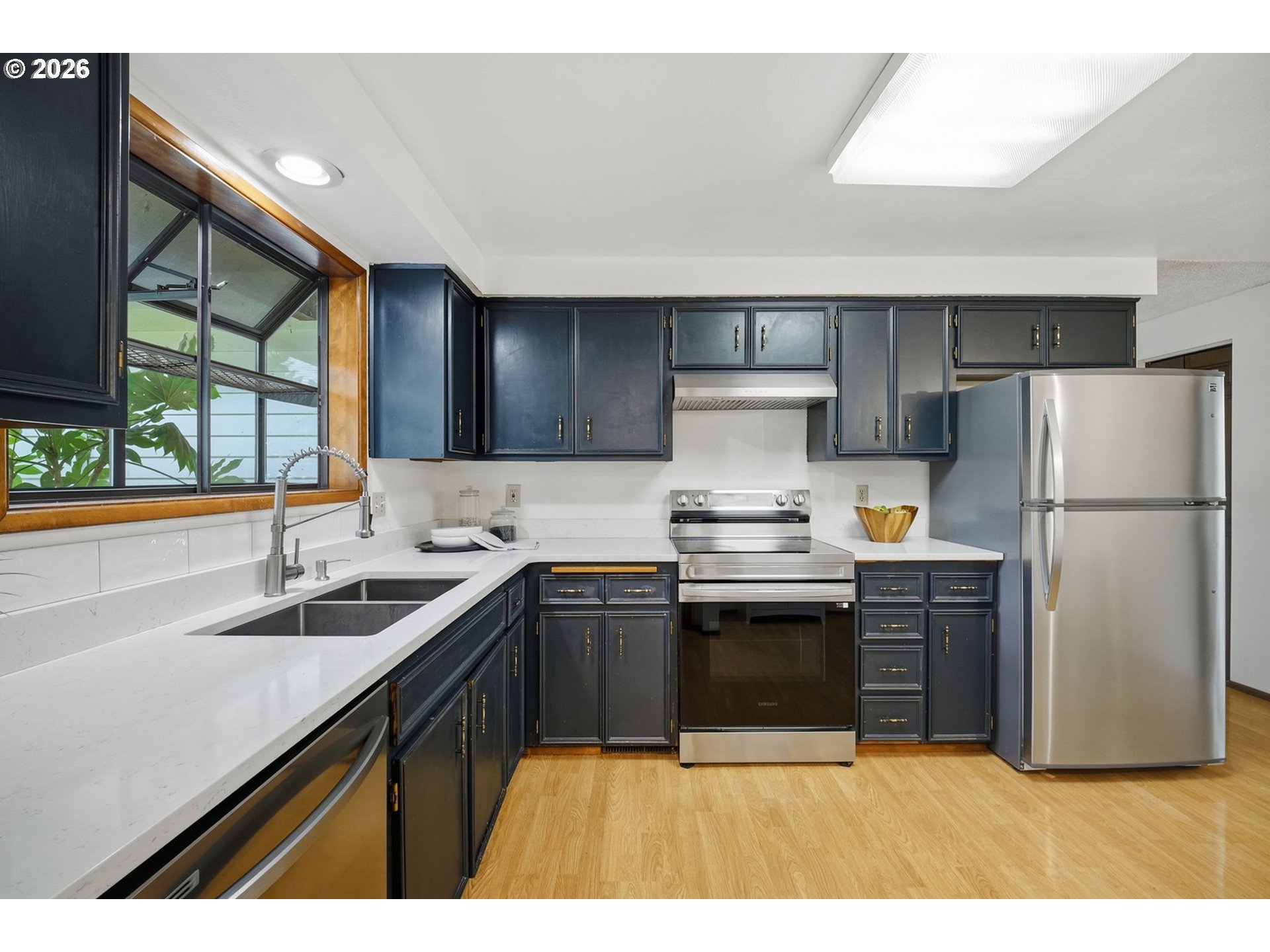 2466 Erin Way Property Photo 16