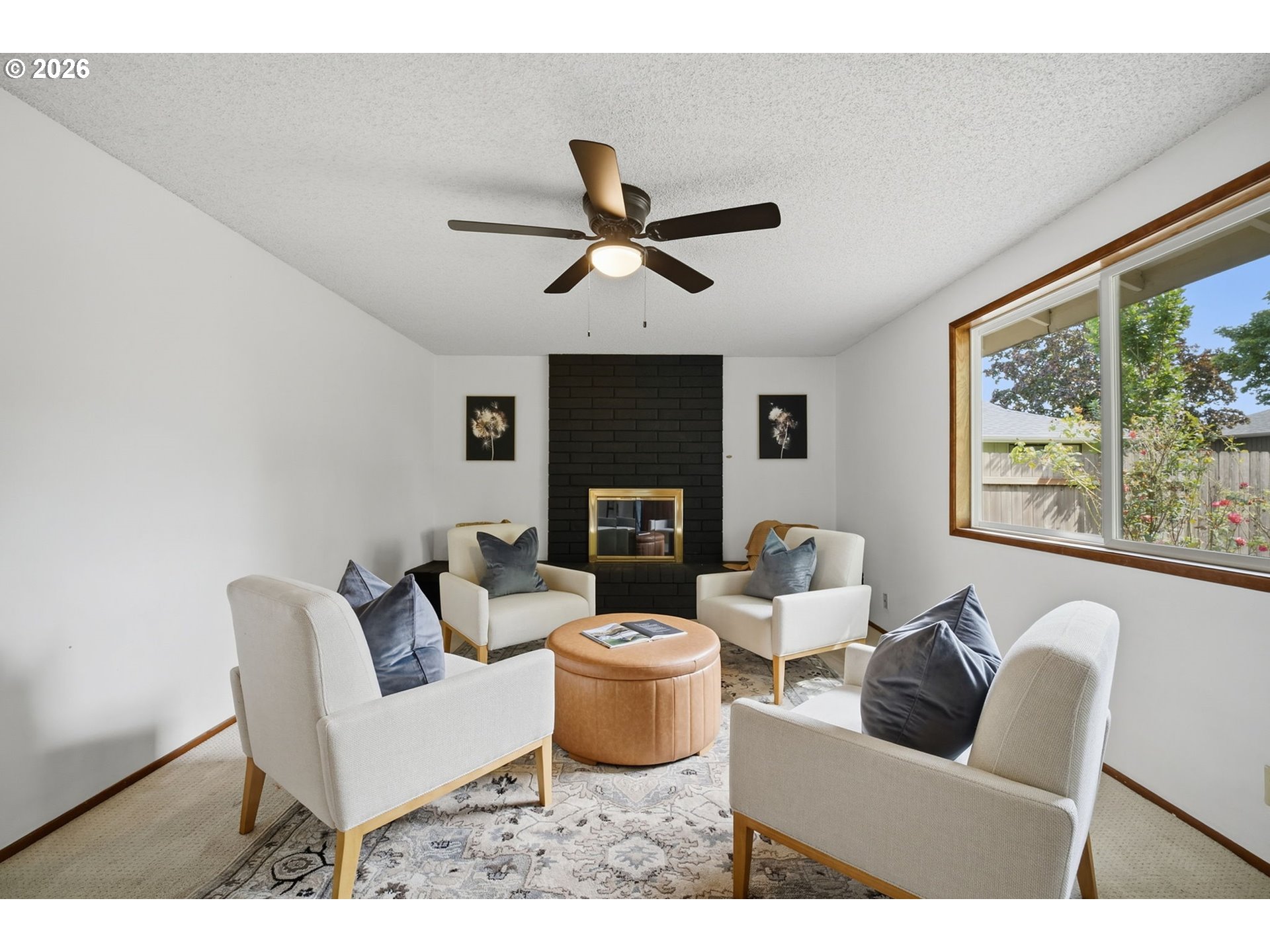 2466 Erin Way Property Photo 21