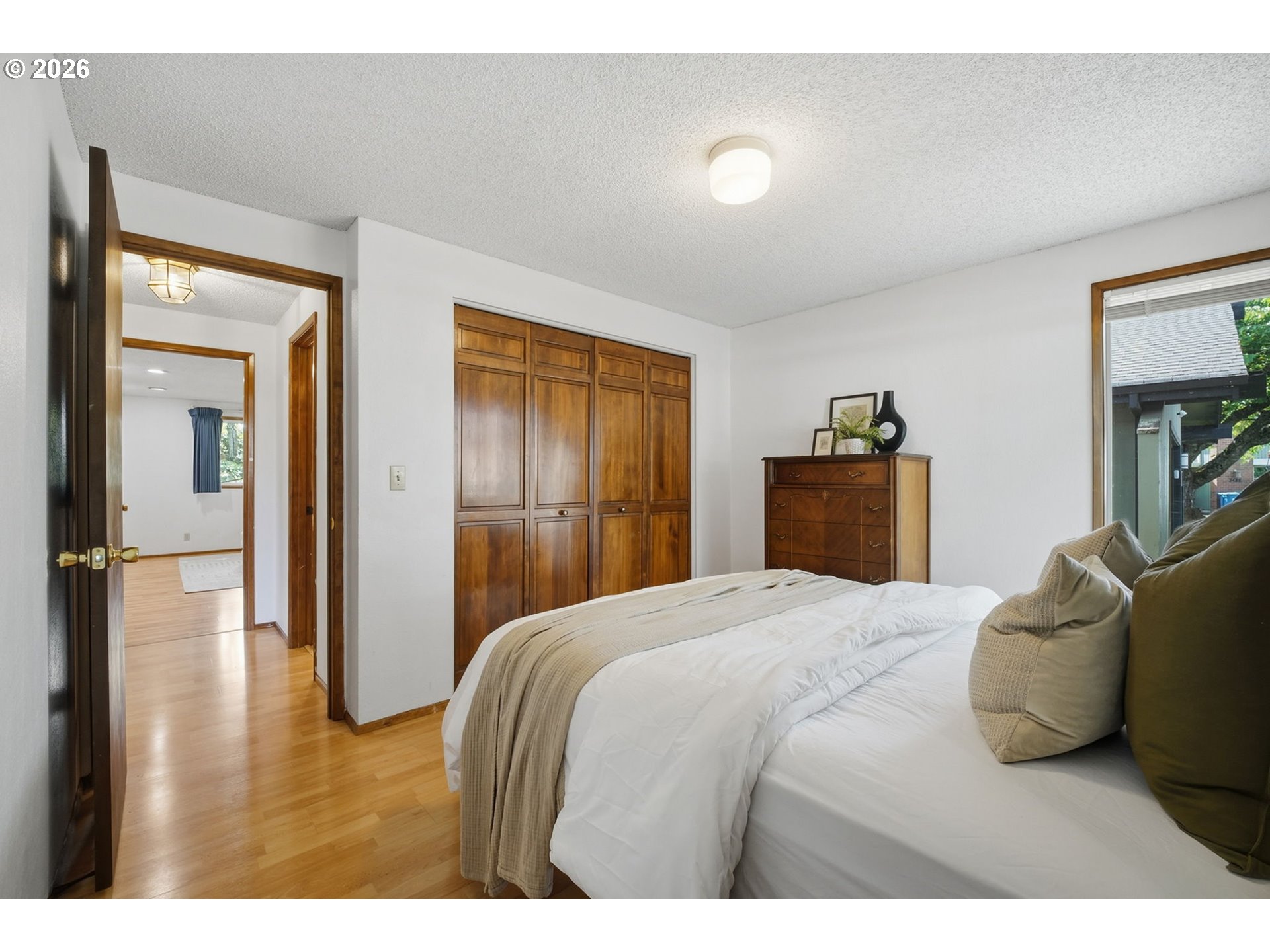 2466 Erin Way Property Photo 28