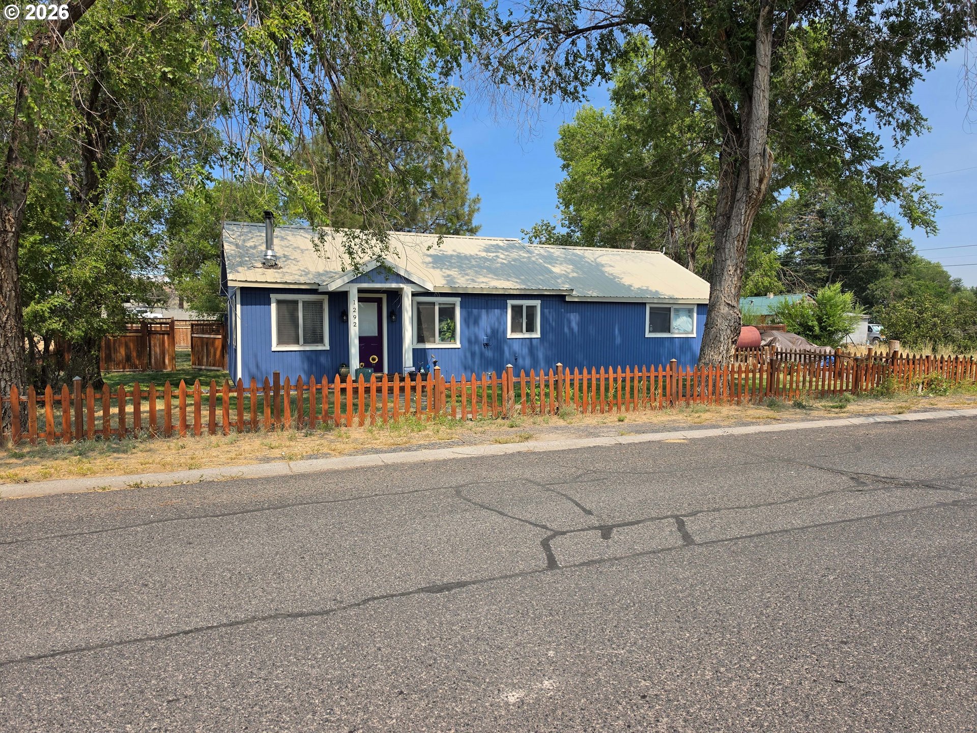 1292 W Fillmore St Property Photo 1