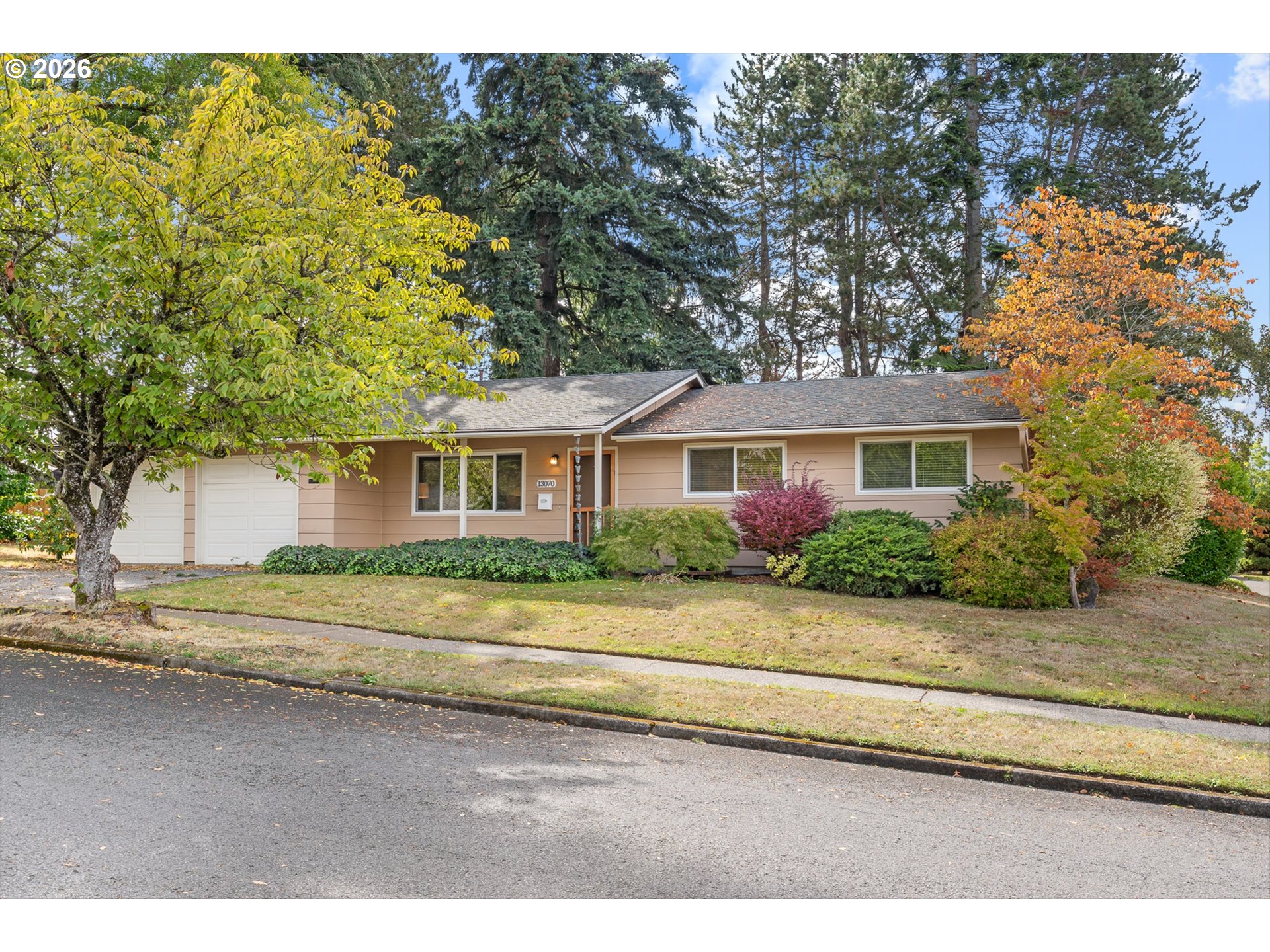 13070 Sw Edgewood St Property Photo 1