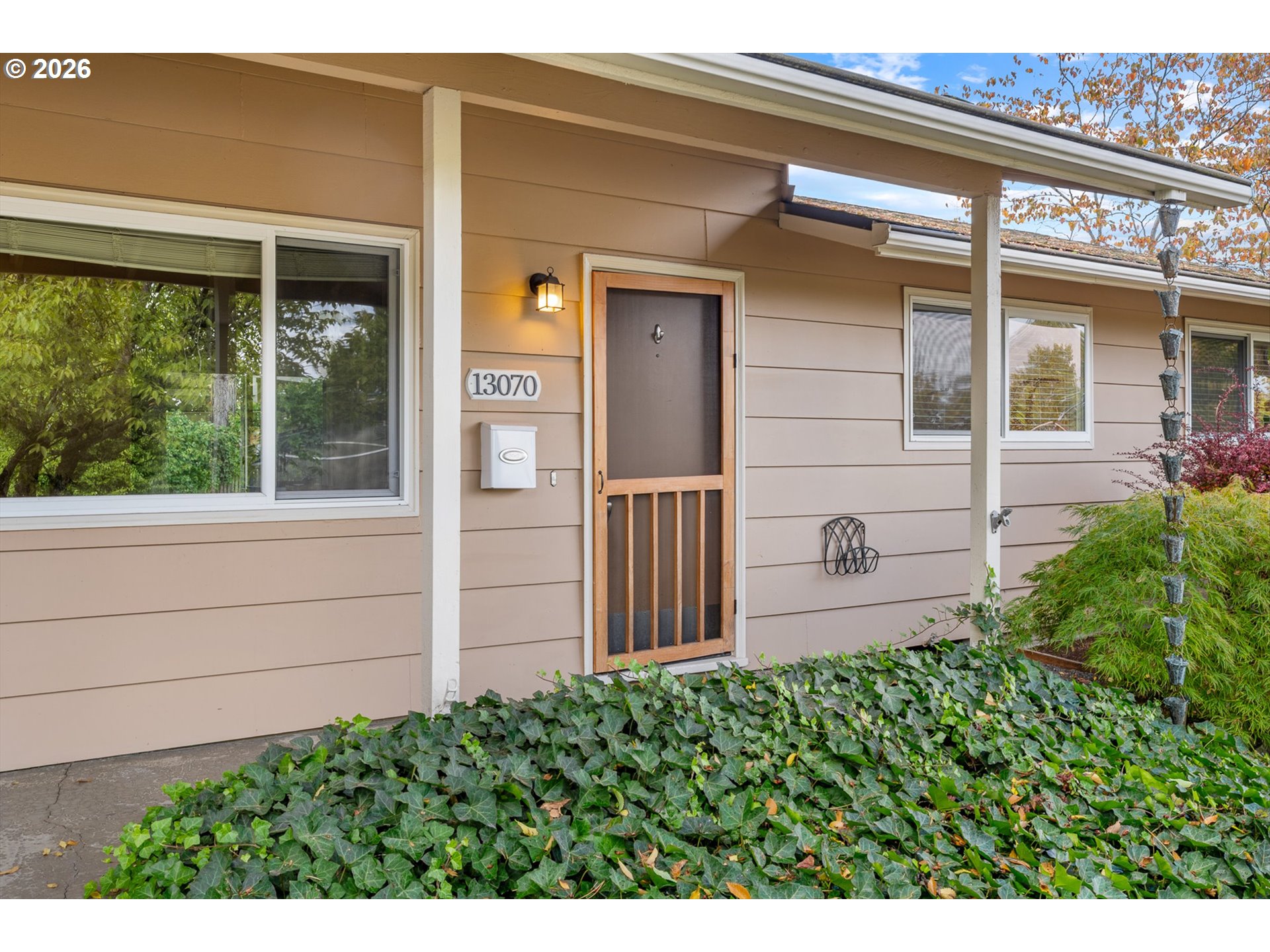 13070 Sw Edgewood St Property Photo 3