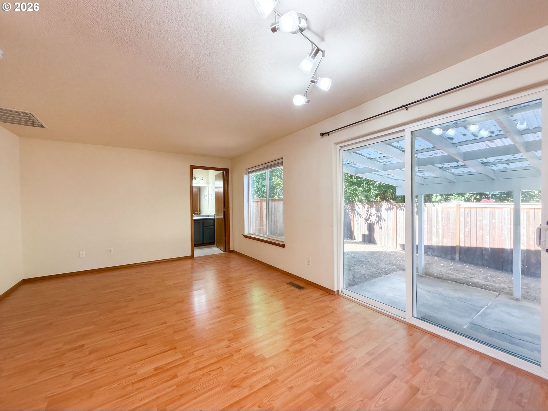 17475 Sw Eirwen St Property Photo 2