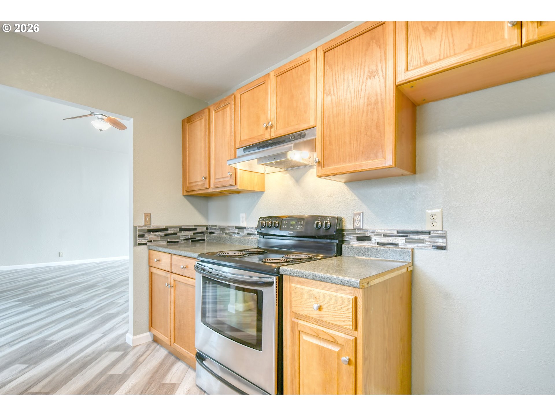 102 S Washington St Property Photo 19