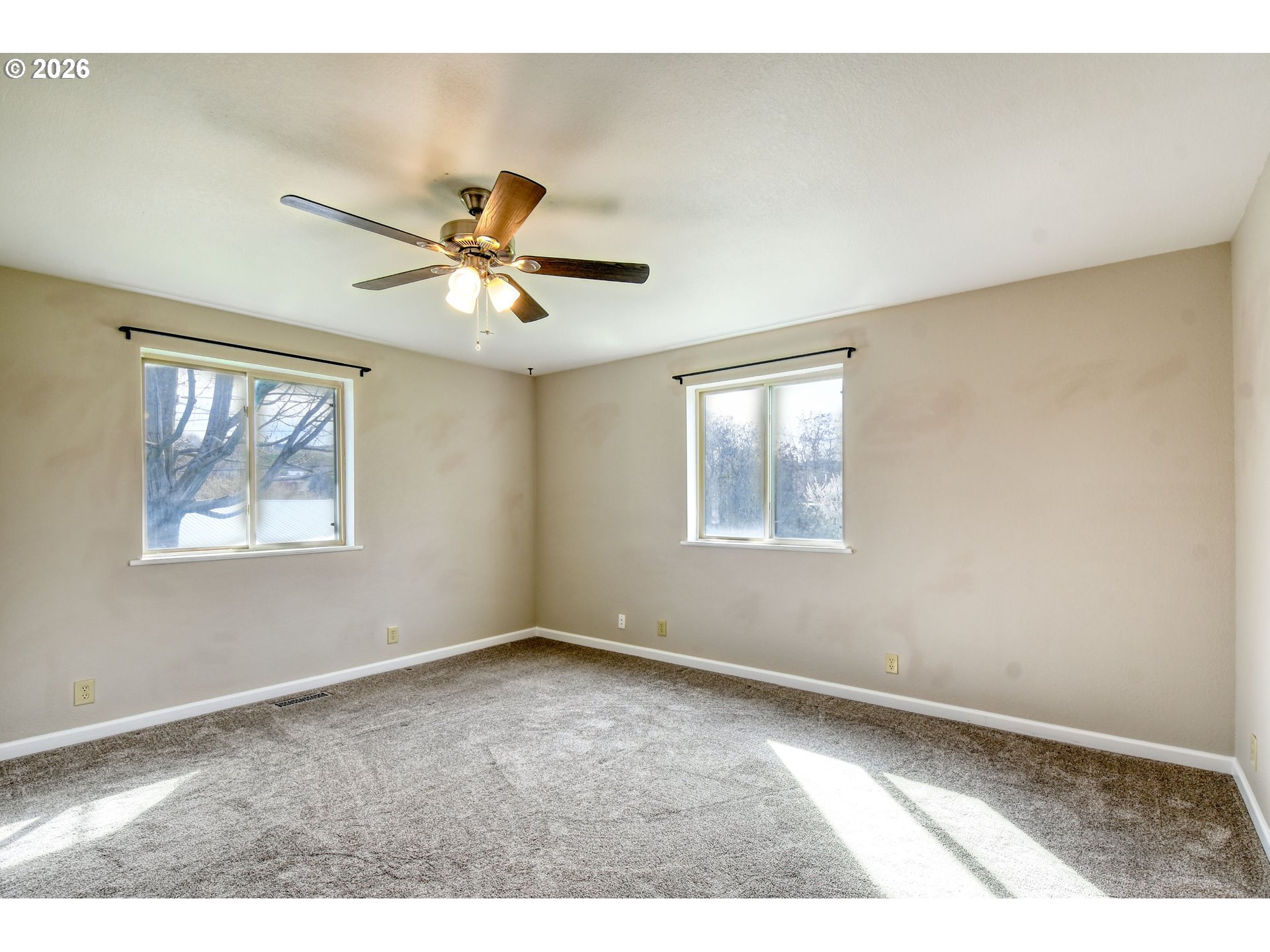 102 S Washington St Property Photo 24