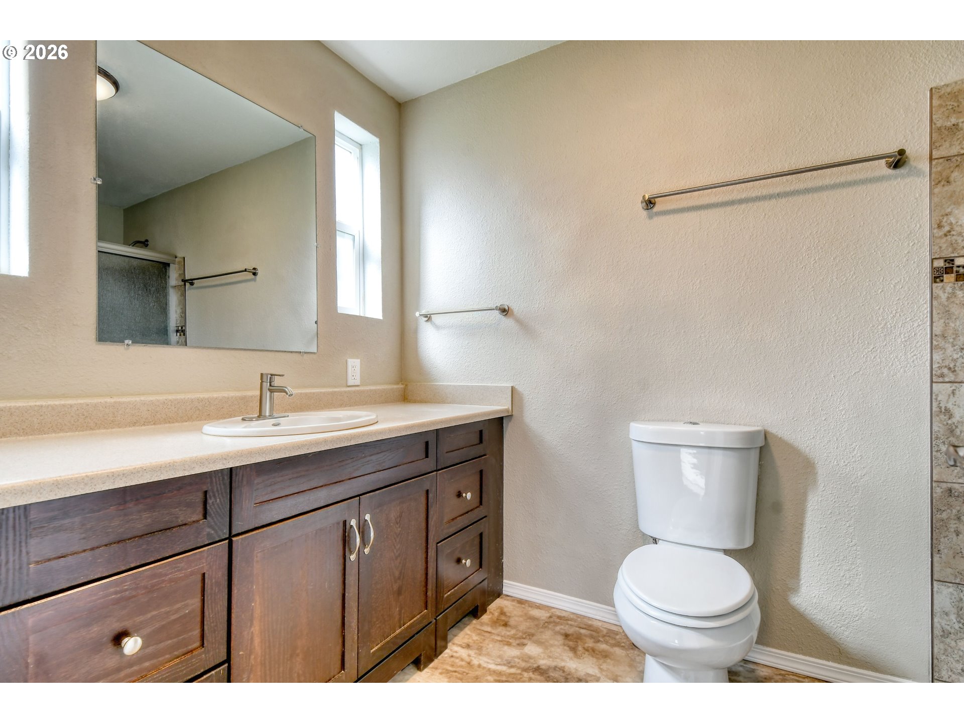 102 S Washington St Property Photo 26