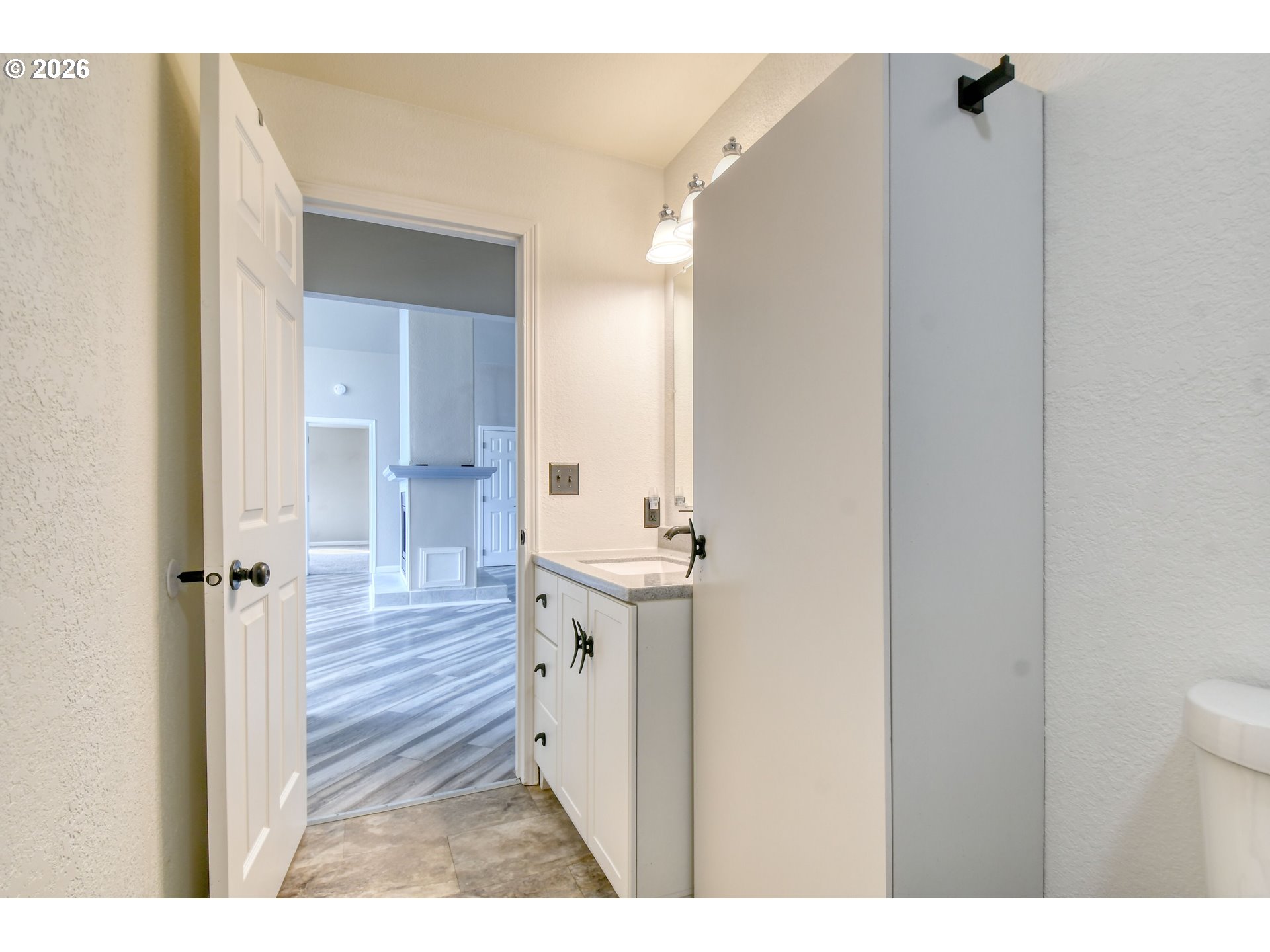 102 S Washington St Property Photo 32