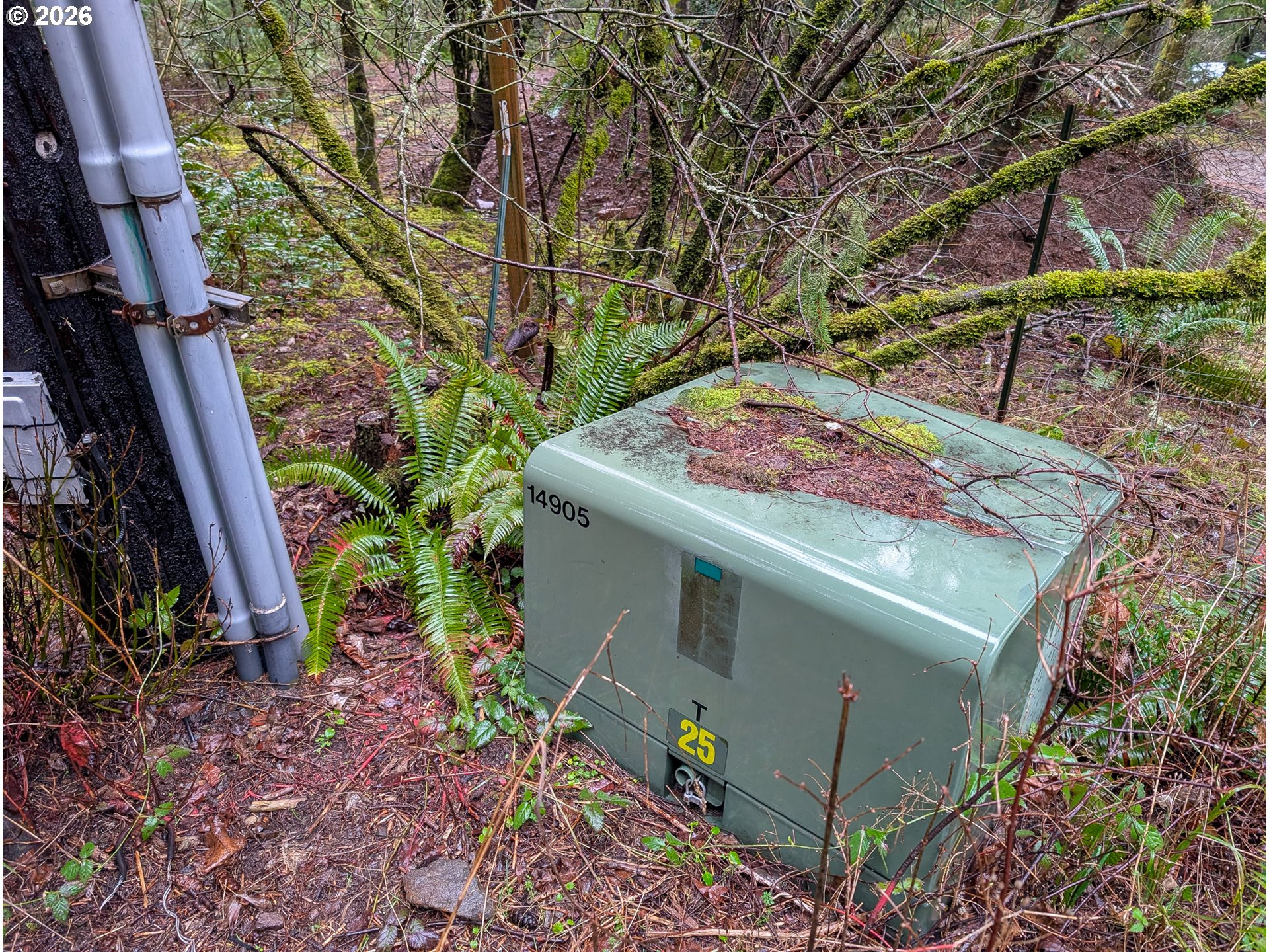 000 Ne Berry Rd Property Photo 4