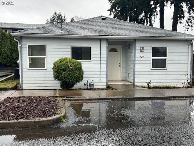 421 S Ivy St Property Photo 3
