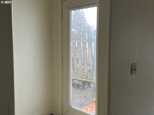 421 S Ivy St Property Photo 15