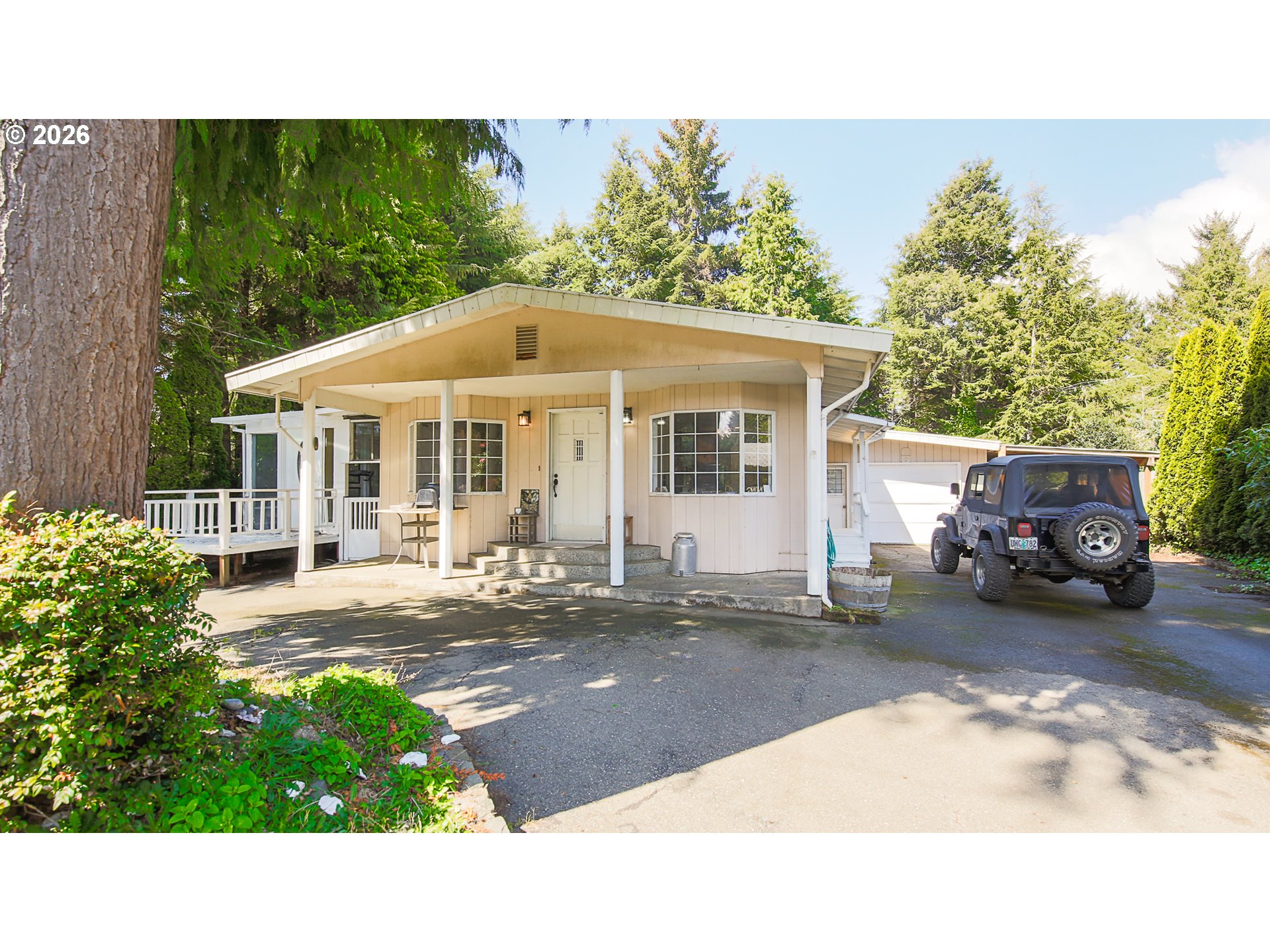 63513 SHORE EDGE DR Property Photo 1