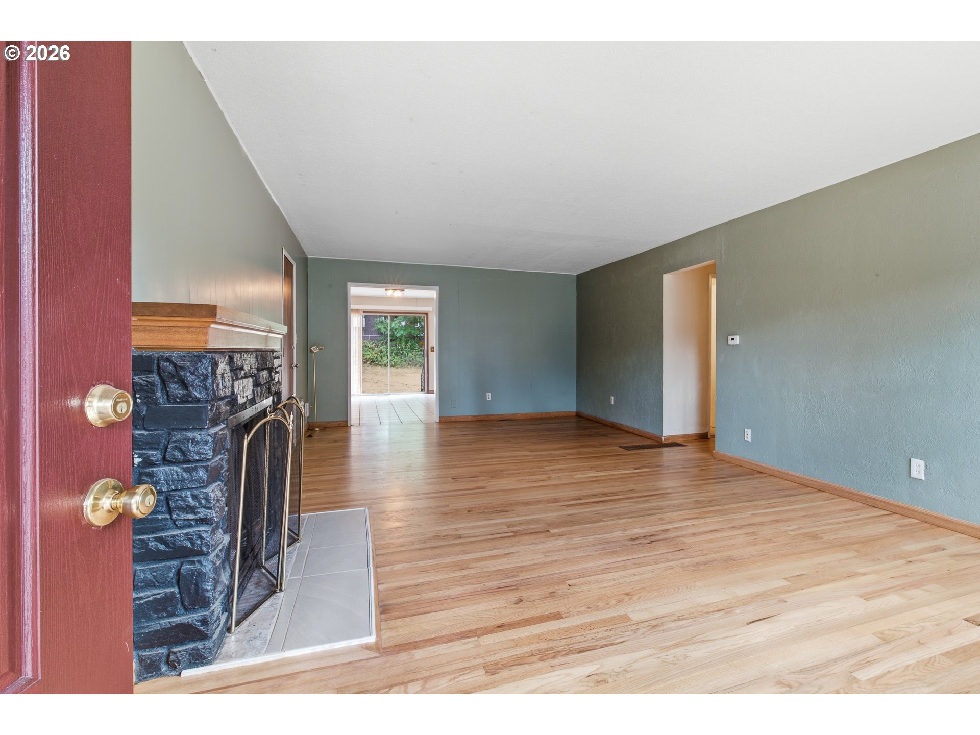 13717 Se Mill St Property Photo 4