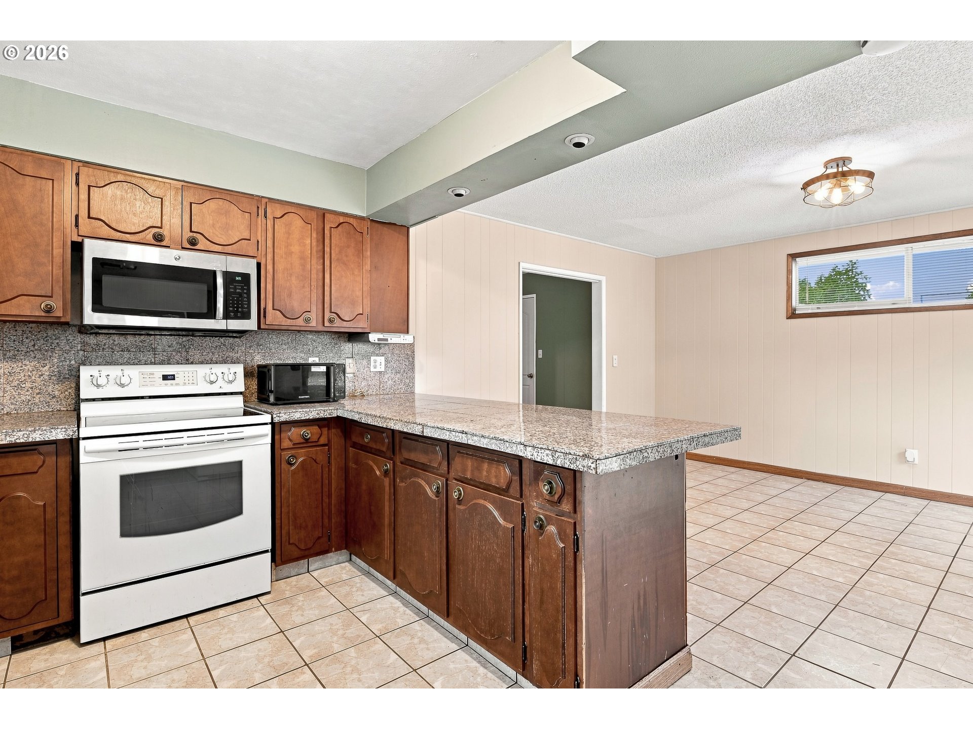 13717 Se Mill St Property Photo 13