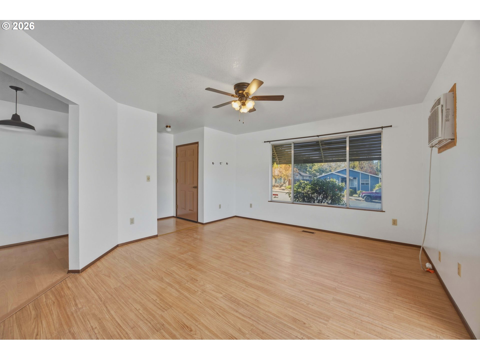 632 Sherman Dr Property Photo 4