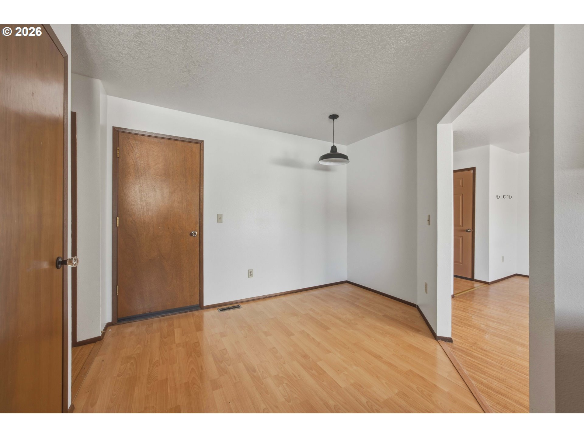 632 Sherman Dr Property Photo 5