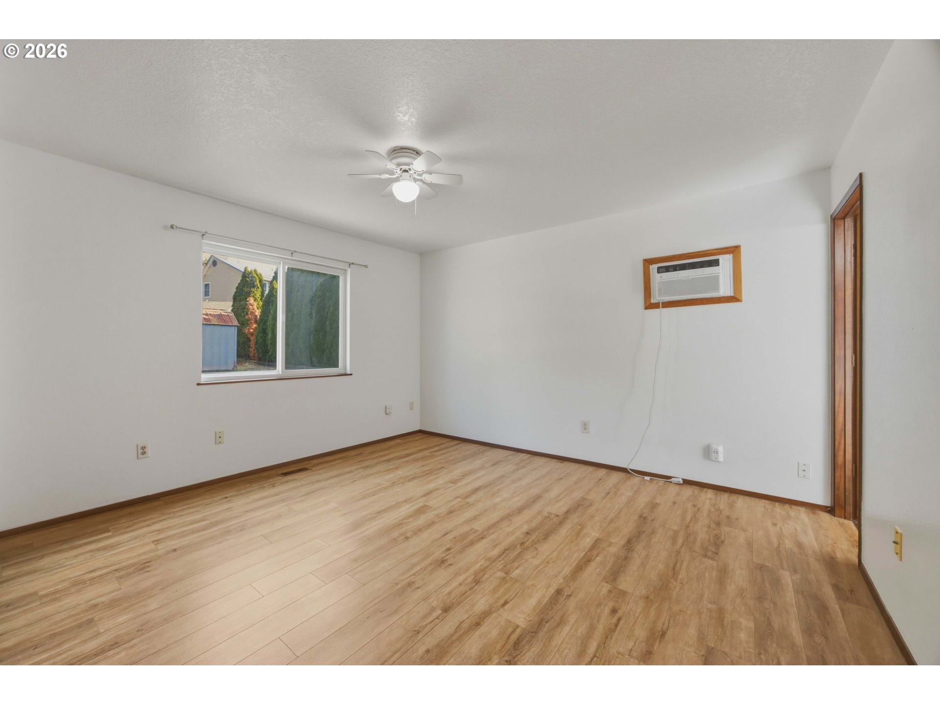 632 Sherman Dr Property Photo 11